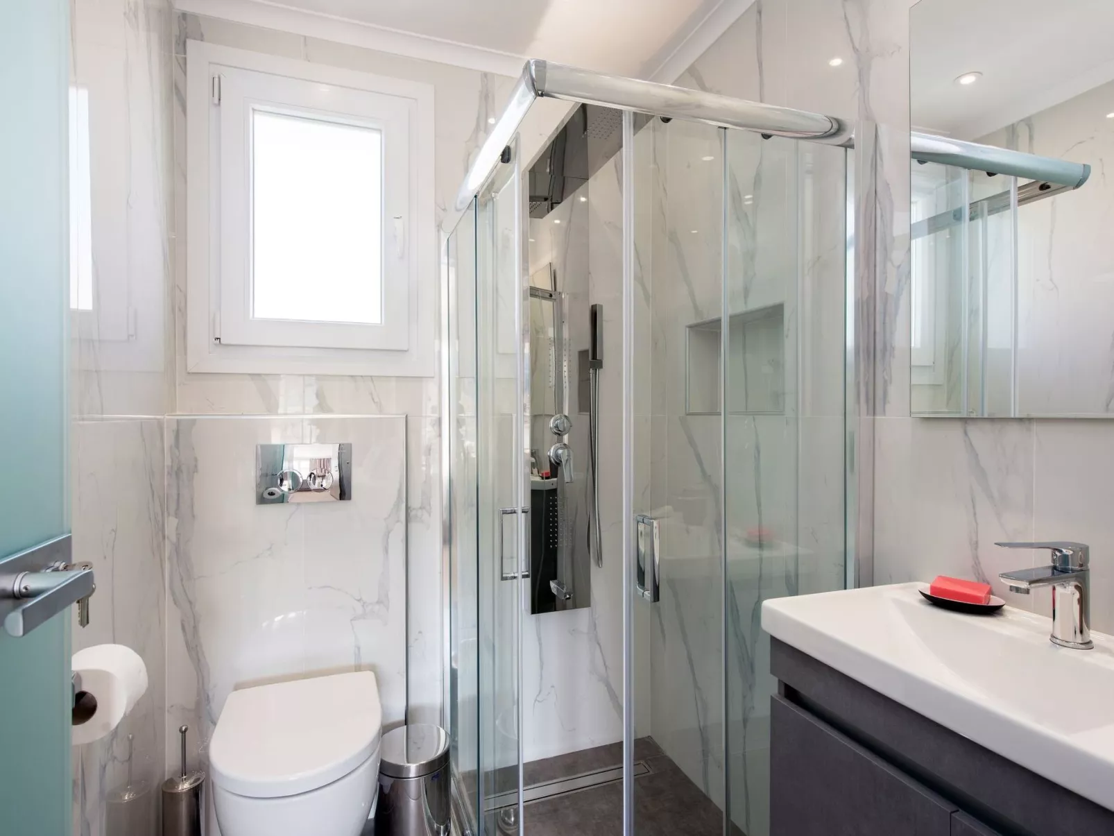 Elegantes Apartment mit zwei Schlafzimmern in Kassiopi-Binnen