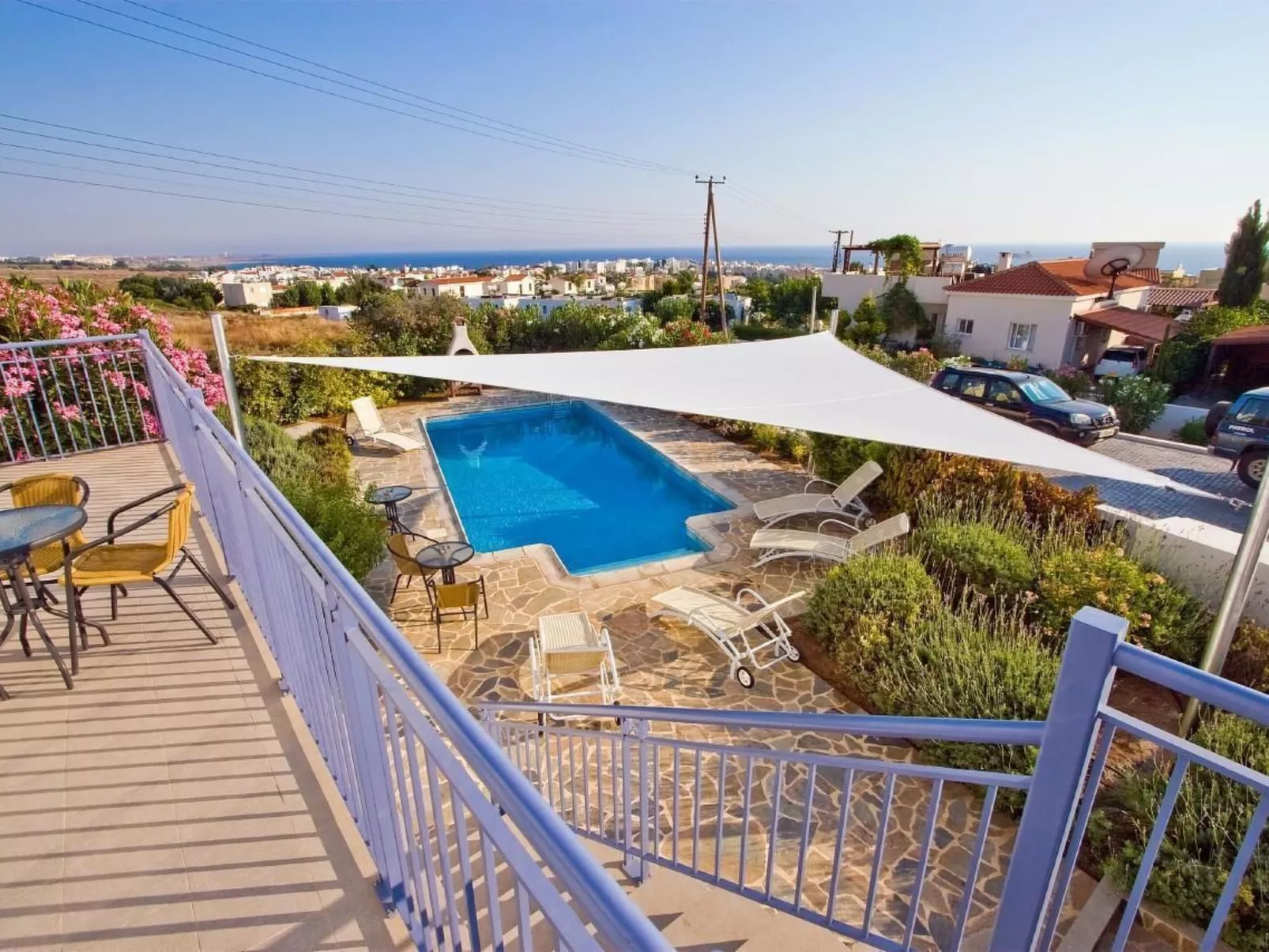 Mit Garten, Grill und Terrasse-Buiten