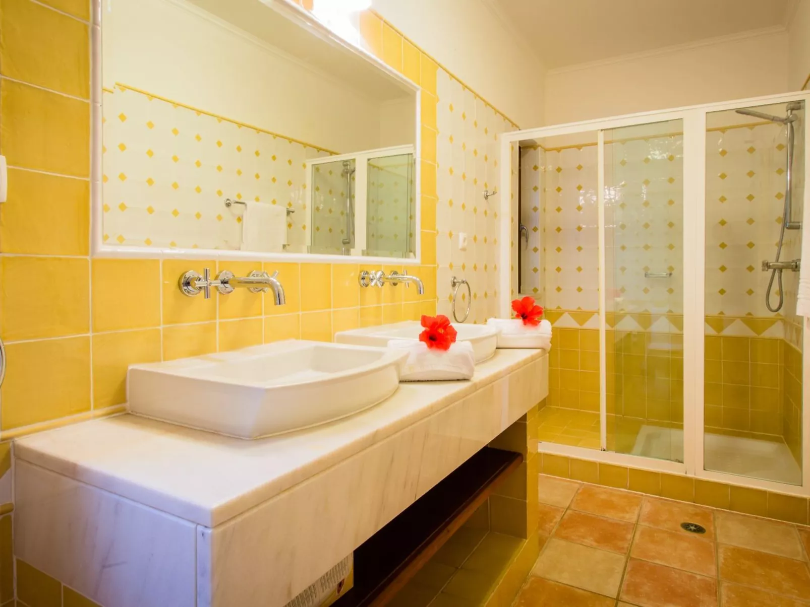 Ferienvilla "Mouraria" mit Blick auf das Wasser-Image-tags.info