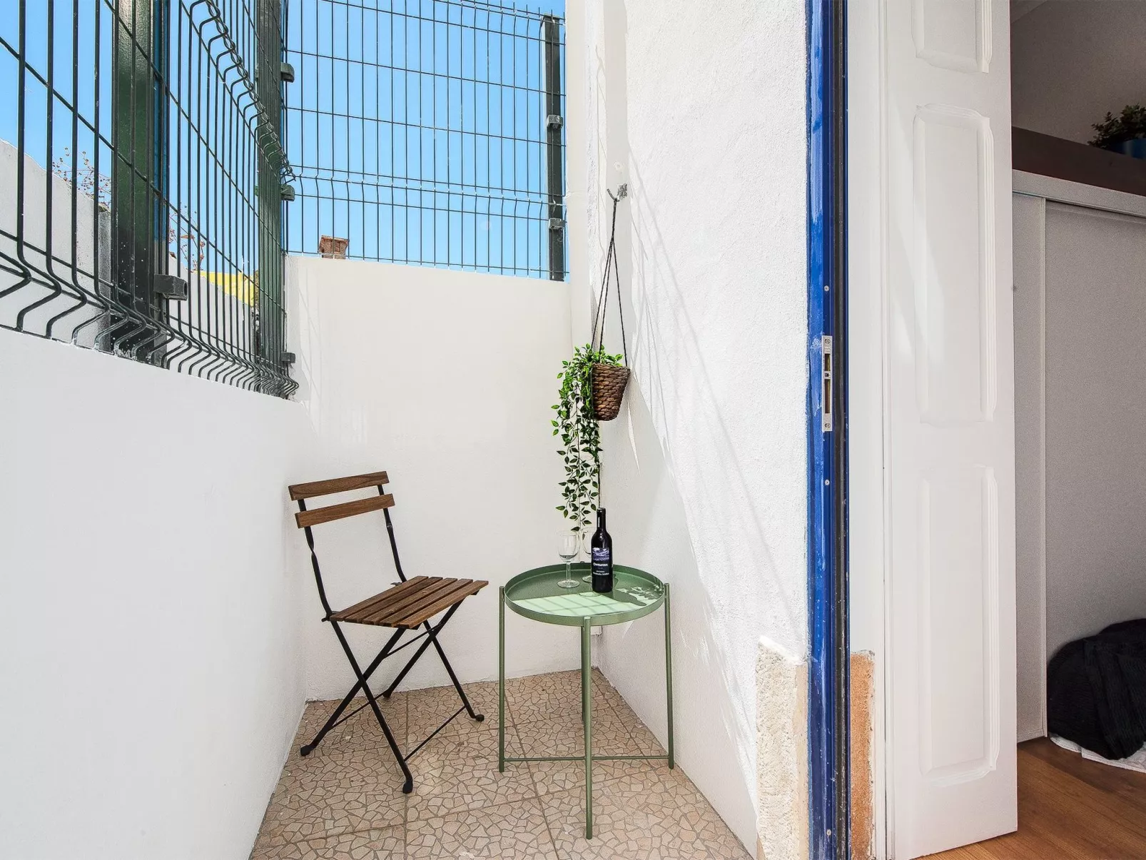 Wohnung mit Balkon-Image-tags.info