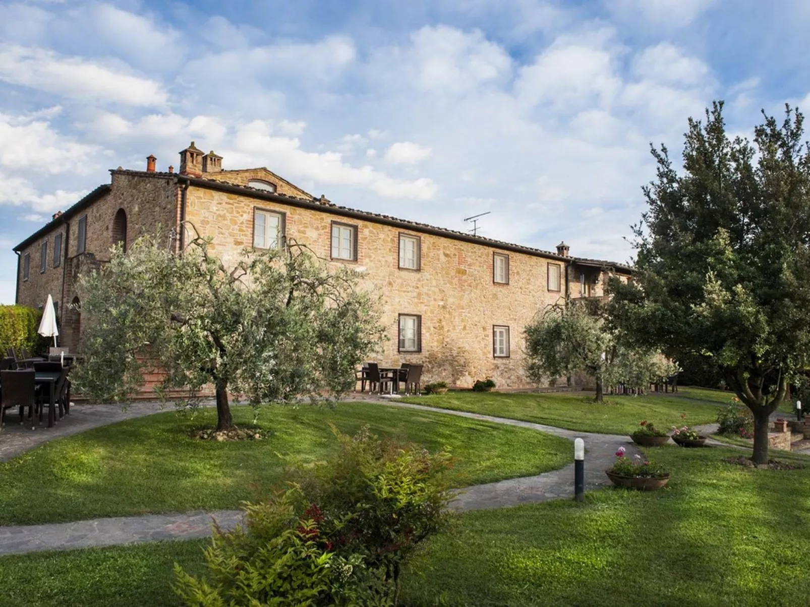 Collelungo Q8 Wohnung mit Pool-Buiten