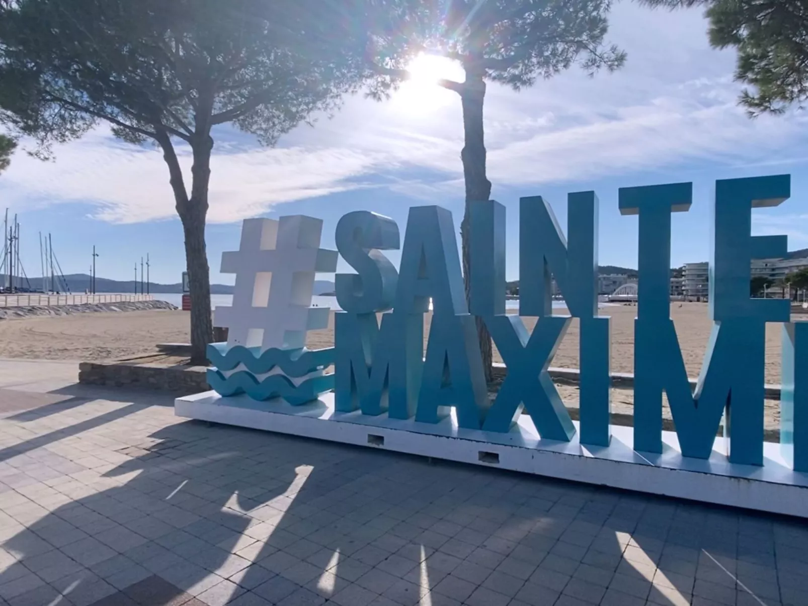 T2 mit Klimaanlage in Strandnähe in Ste Maxime - Buiten