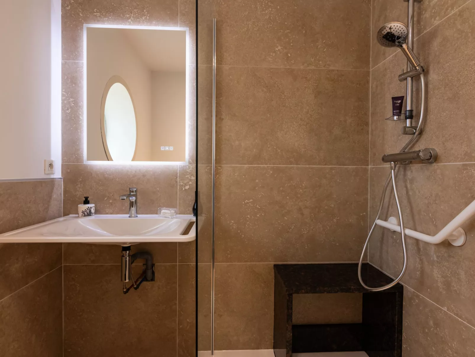 Villa DUXCAAR-Binnen