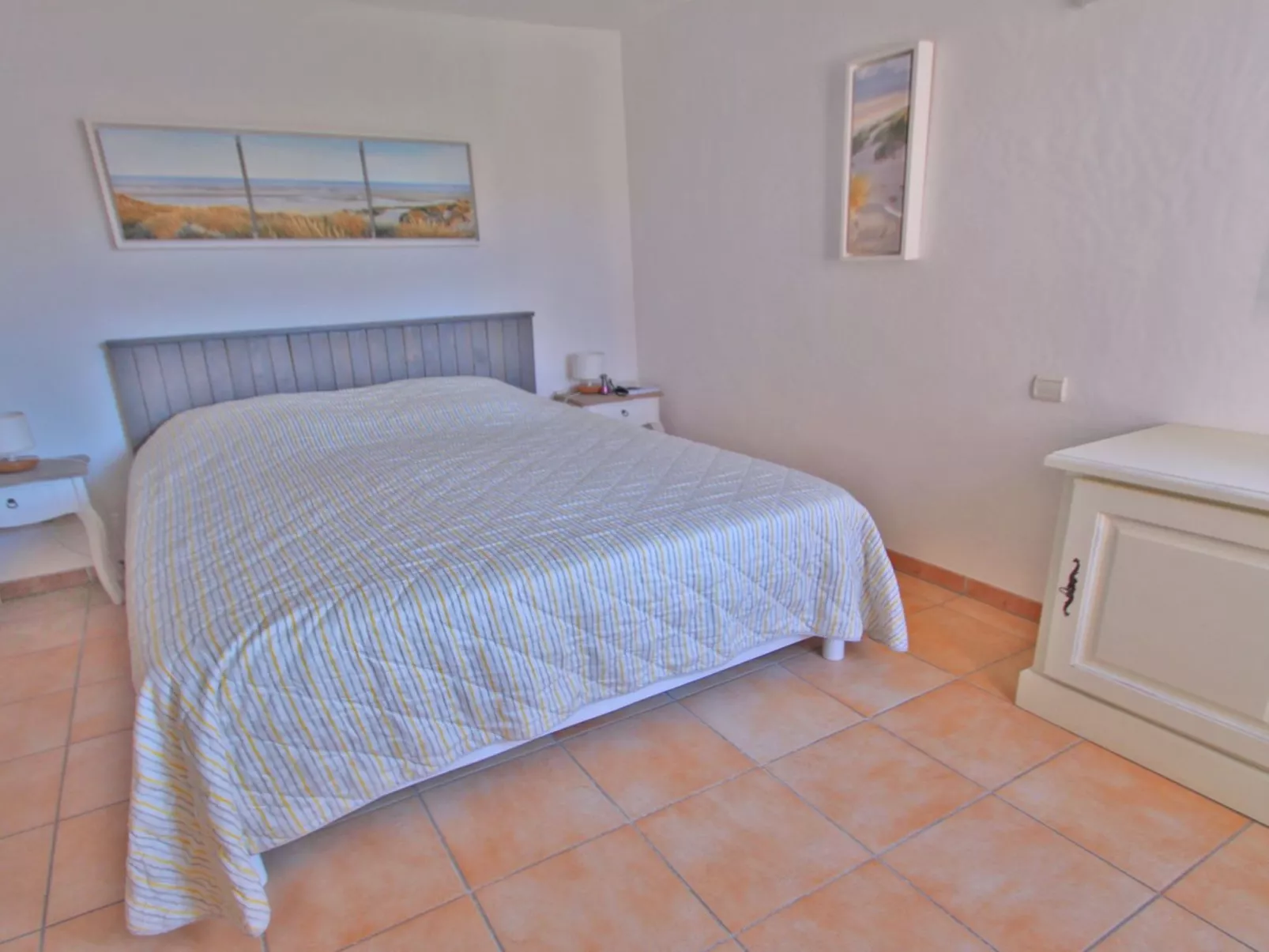 Appt T3 - 4 pers - Climatisation - Piscine - Binnen