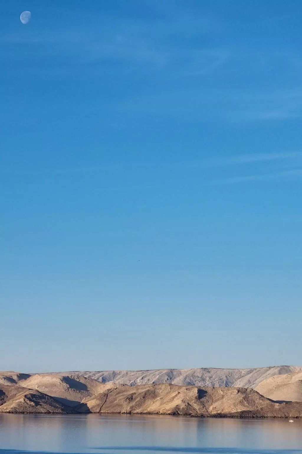 Apartam 4 Karlobag-Buiten