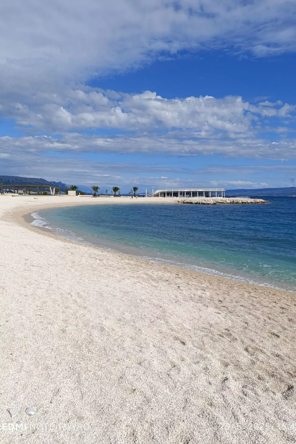 Apartment mit Terrasse-Buiten