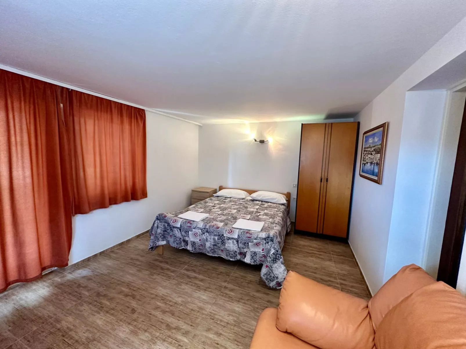 Apartment Car-Binnen