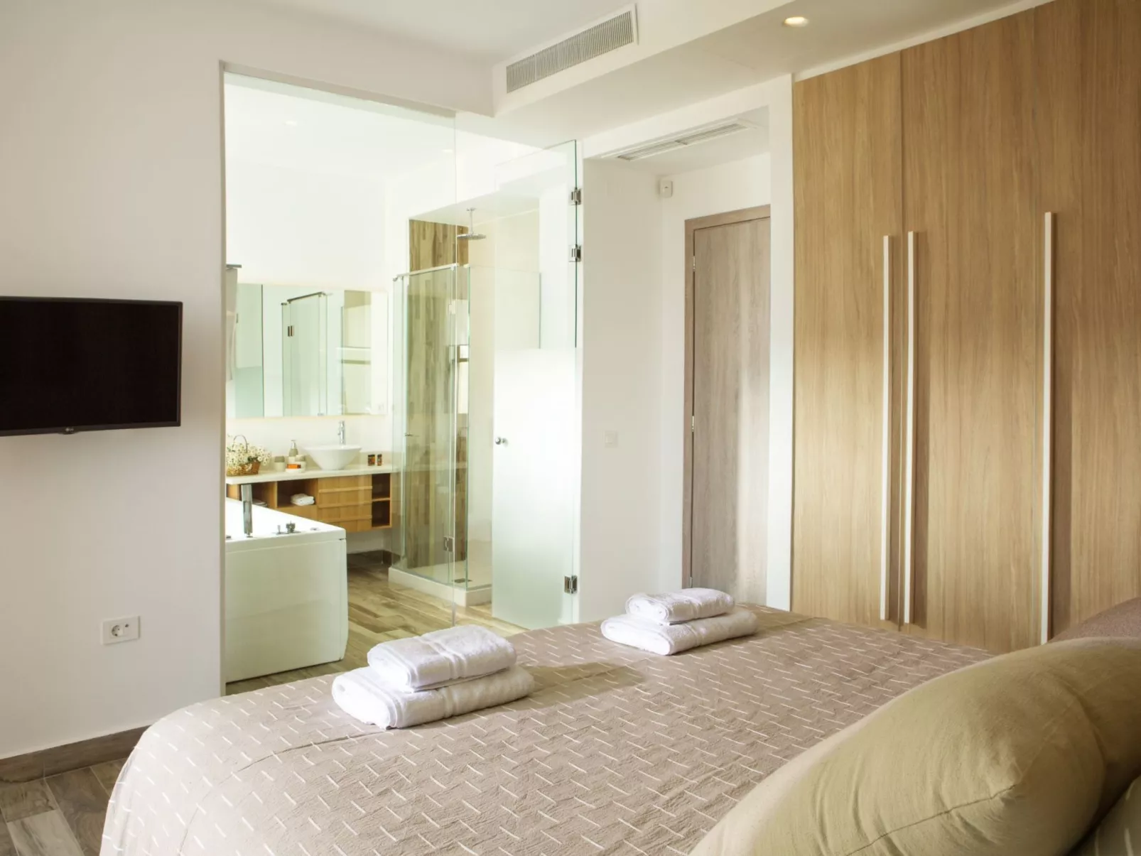 Villa in der Nähe von Chania, nur 150 Meter vom Strand entfernt-Binnen