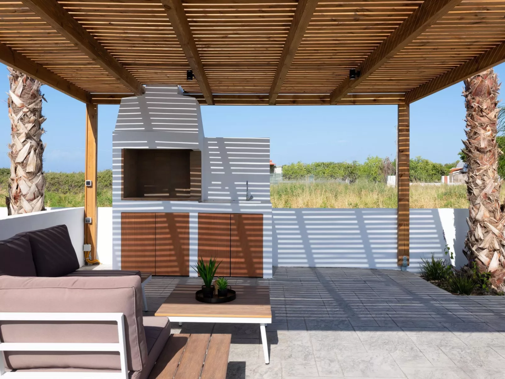 Salzige Luxus-Villa 4-Binnen