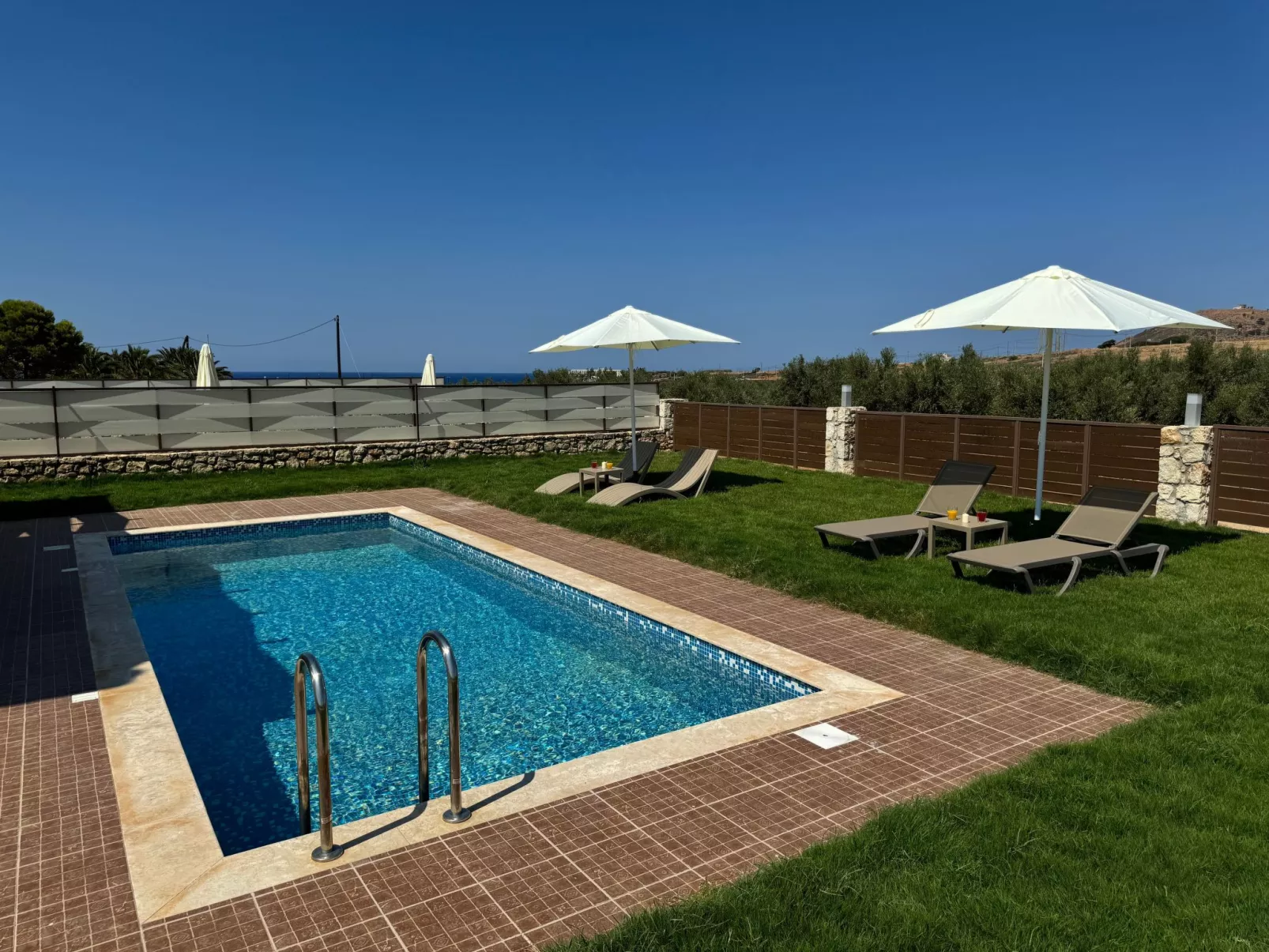 "Panor Villas" mit eigenem Pool-Image-tags.info