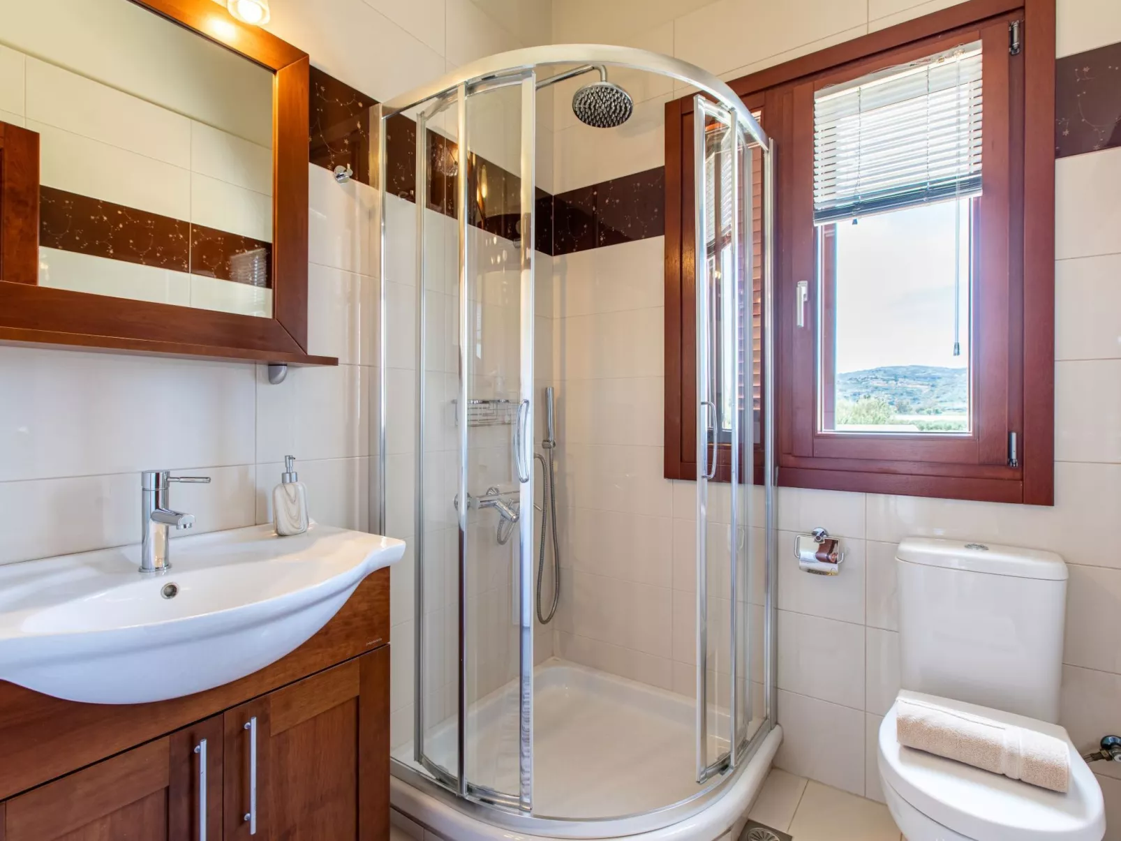 Cold Crest Haus-Binnen