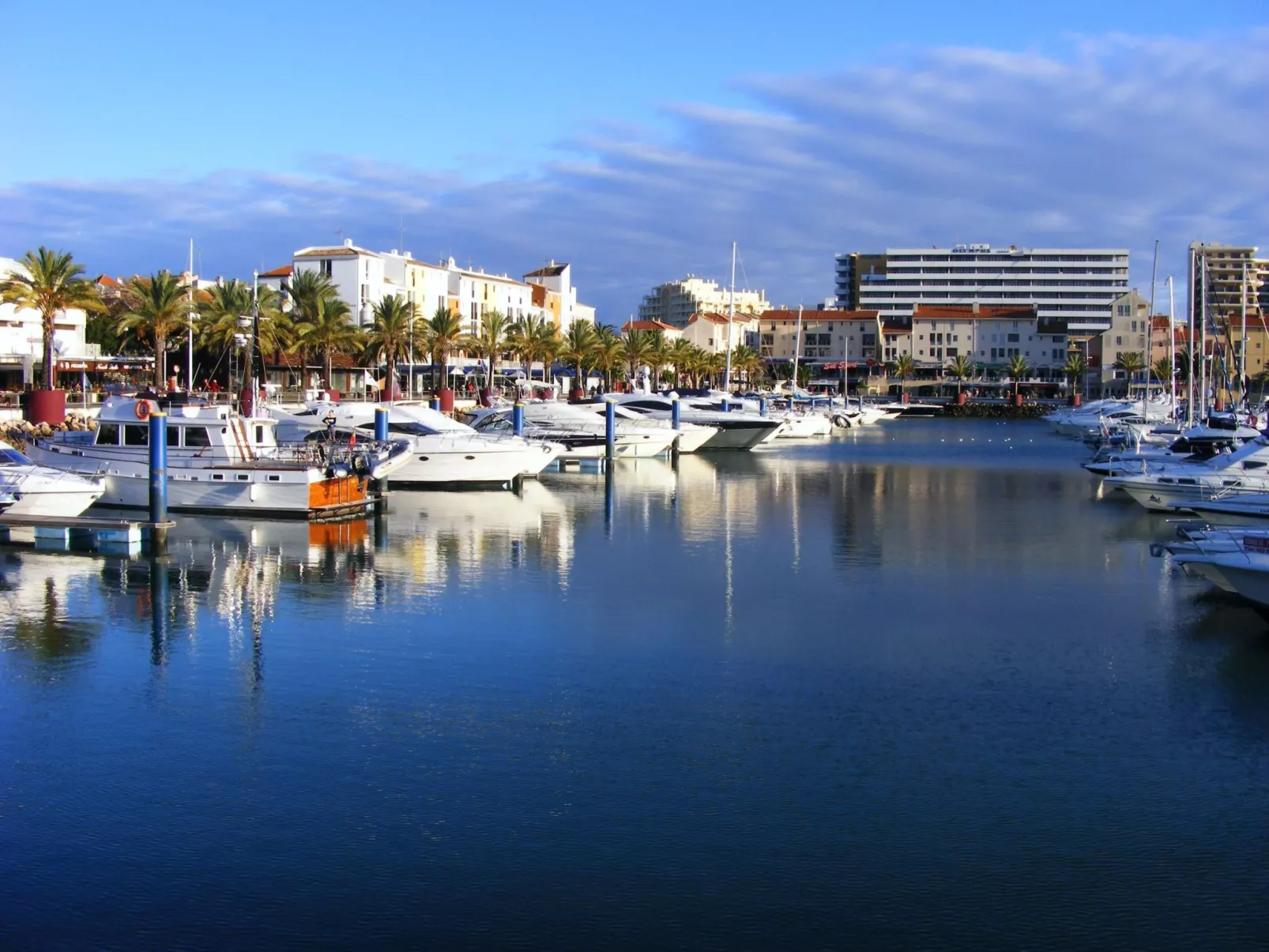 Wohnung mit Terrasse-Buiten
