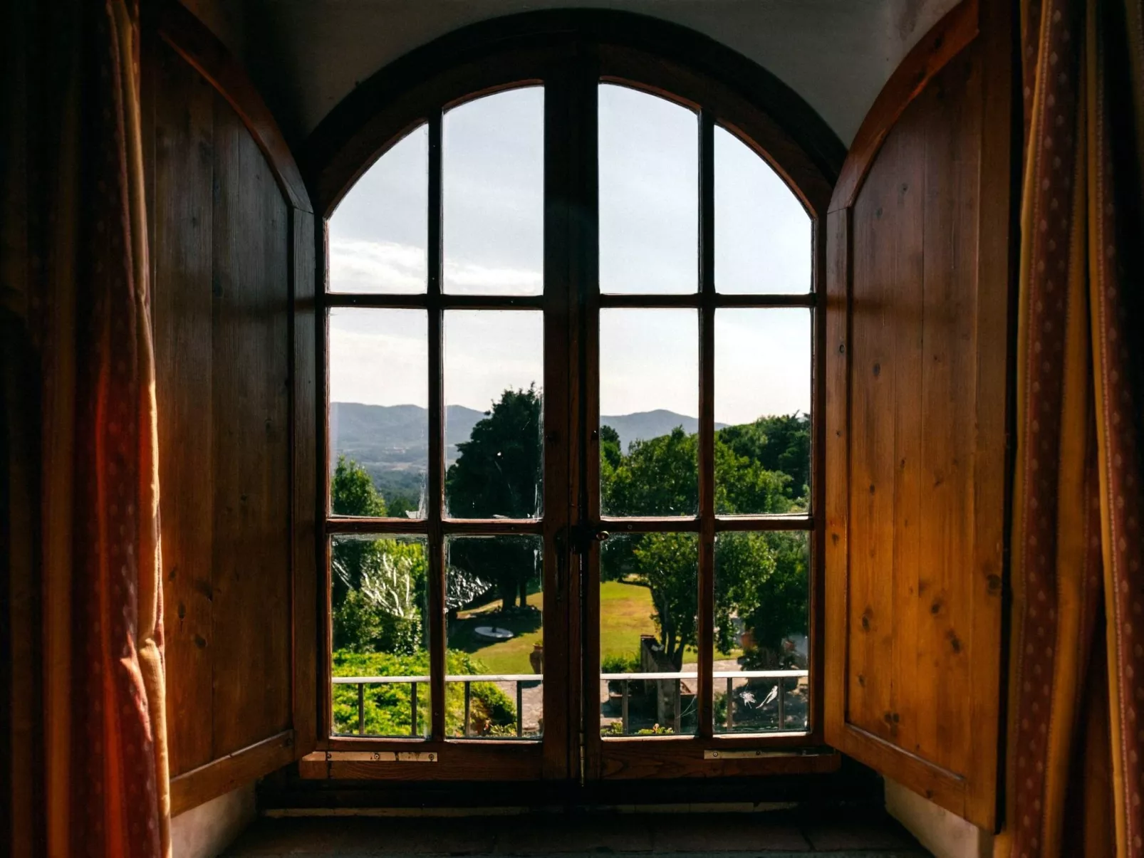 Unterkunft in einer Residenz mit Restaurant und Schwimmbad-Image-tags.info