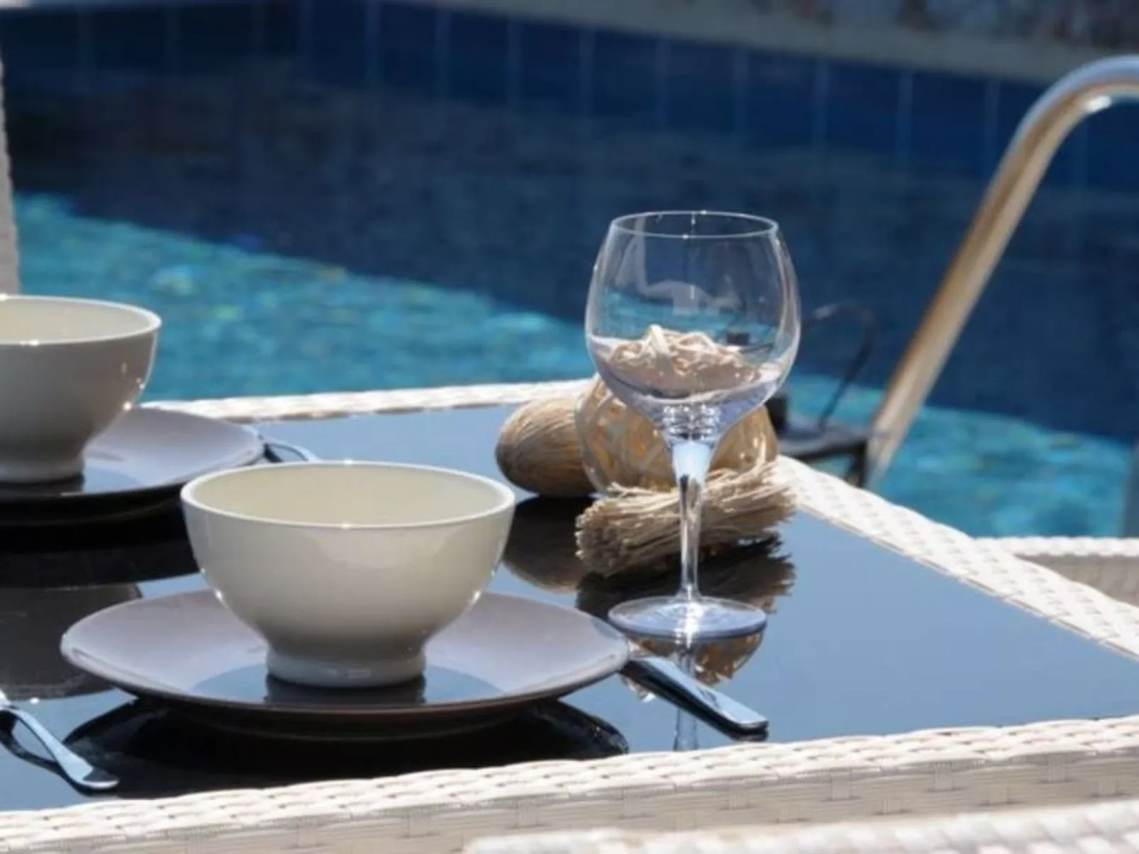 Charmantes Ferienhaus in Archangelos mit großem Balkon-Buiten