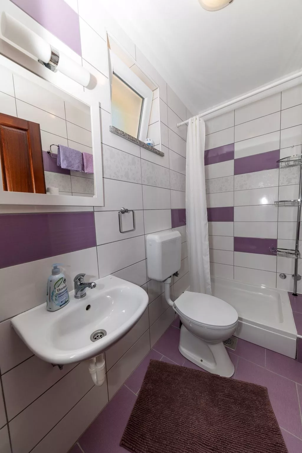 Ferienvilla mit privatem Pool-Binnen