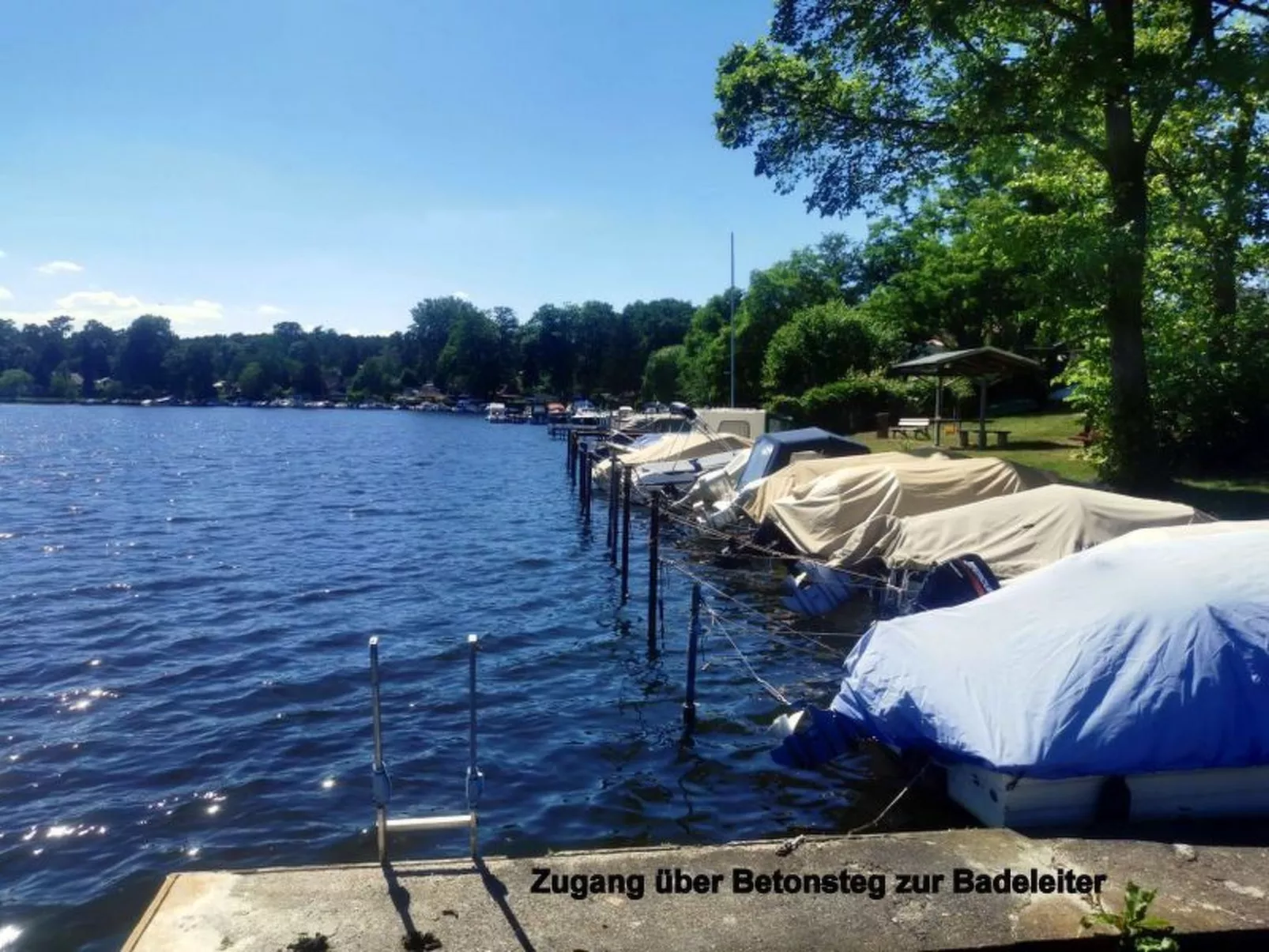 In Müggelheim mit eigener Terrasse-Buiten