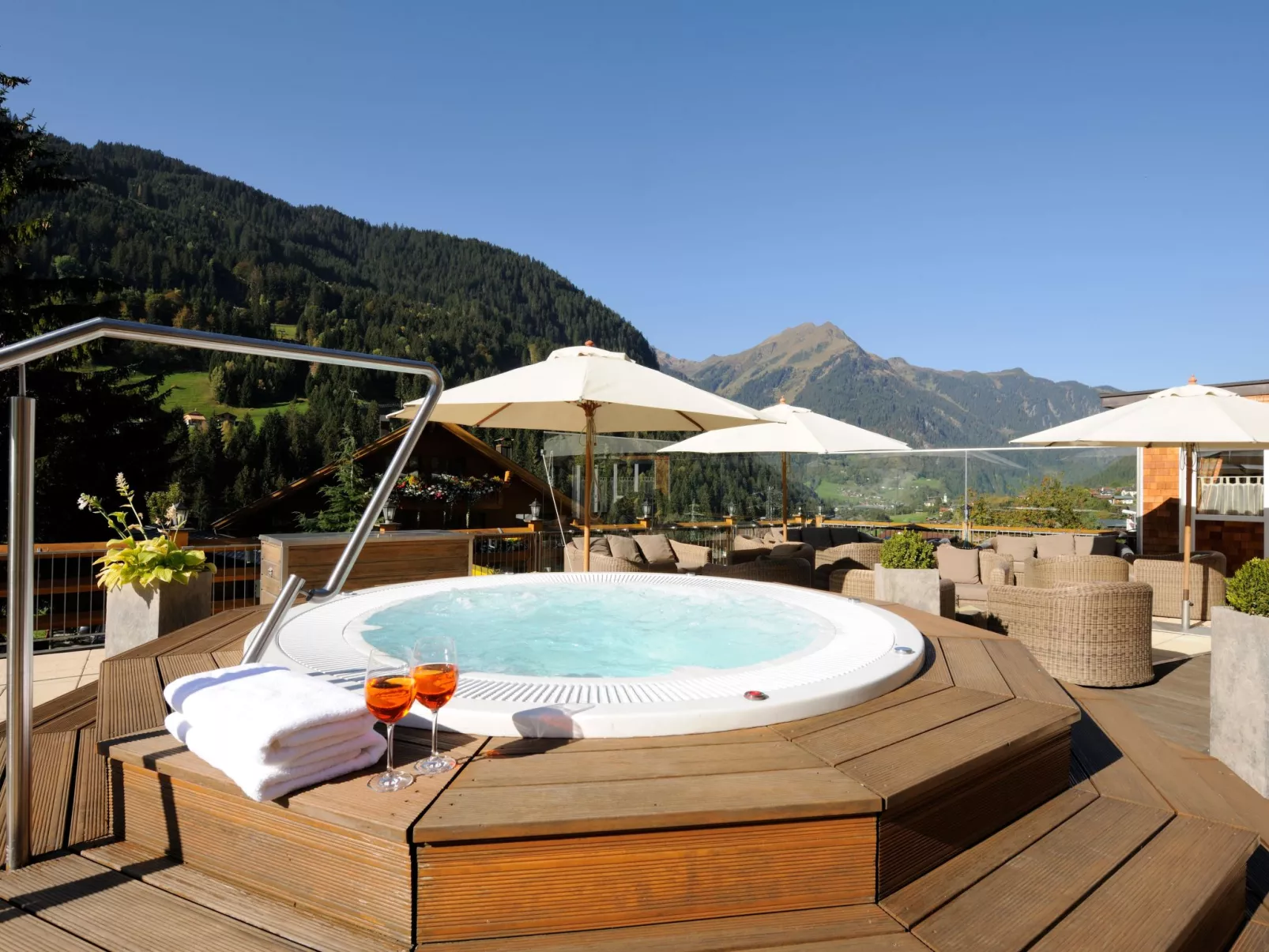 Ruhige Wohnung im Ortszentrum-Buiten