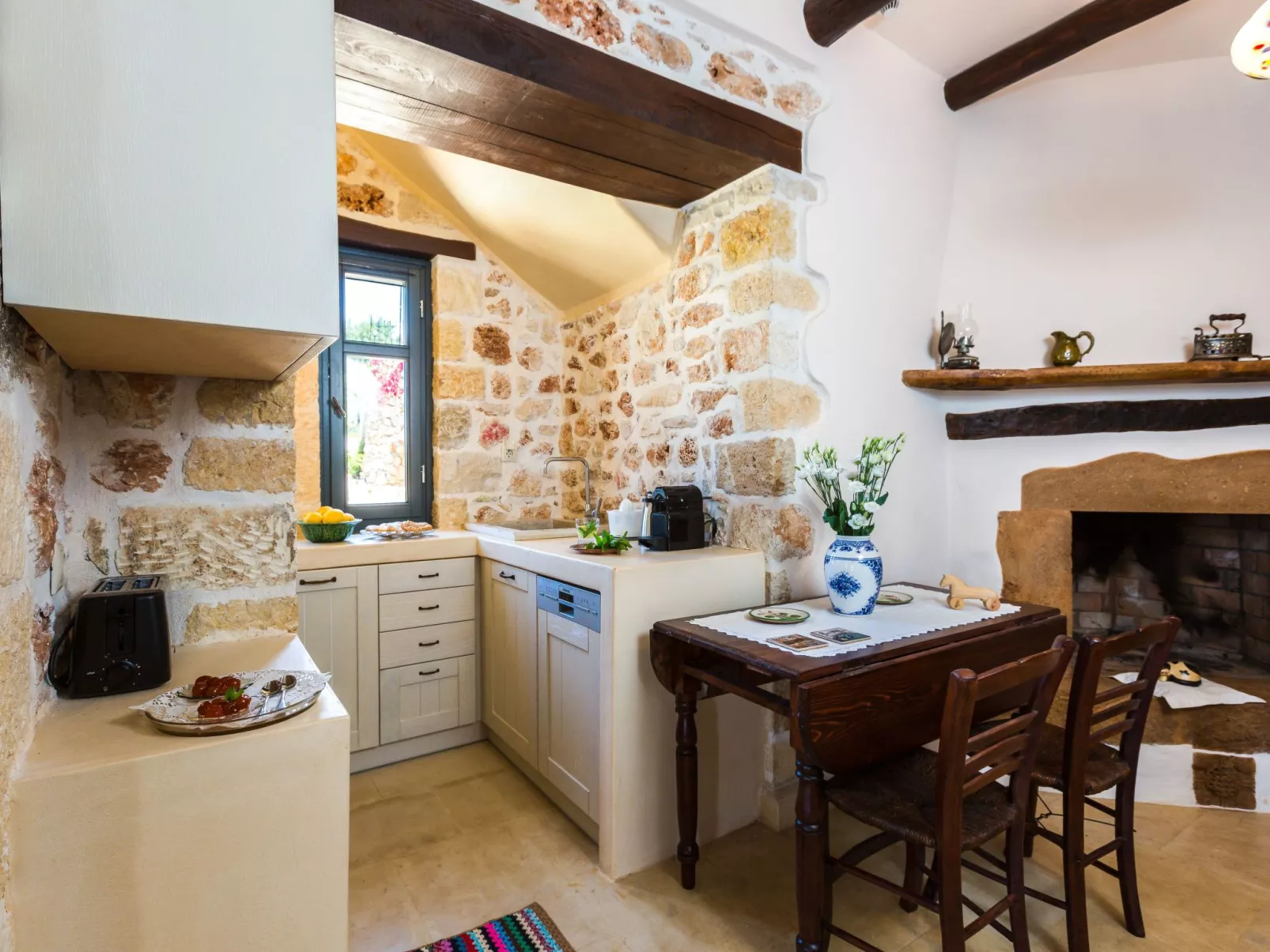 In Achlades mit Privatem Pool-Binnen