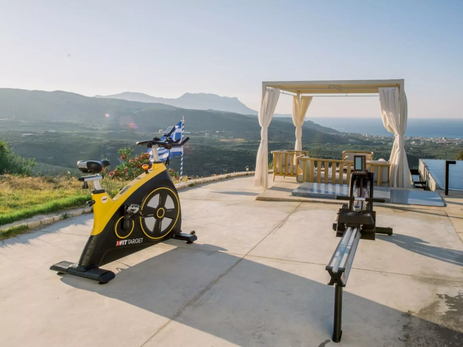 Neue einzigartige Villa mit atemberaubender Aussicht in Strandnähe-Buiten