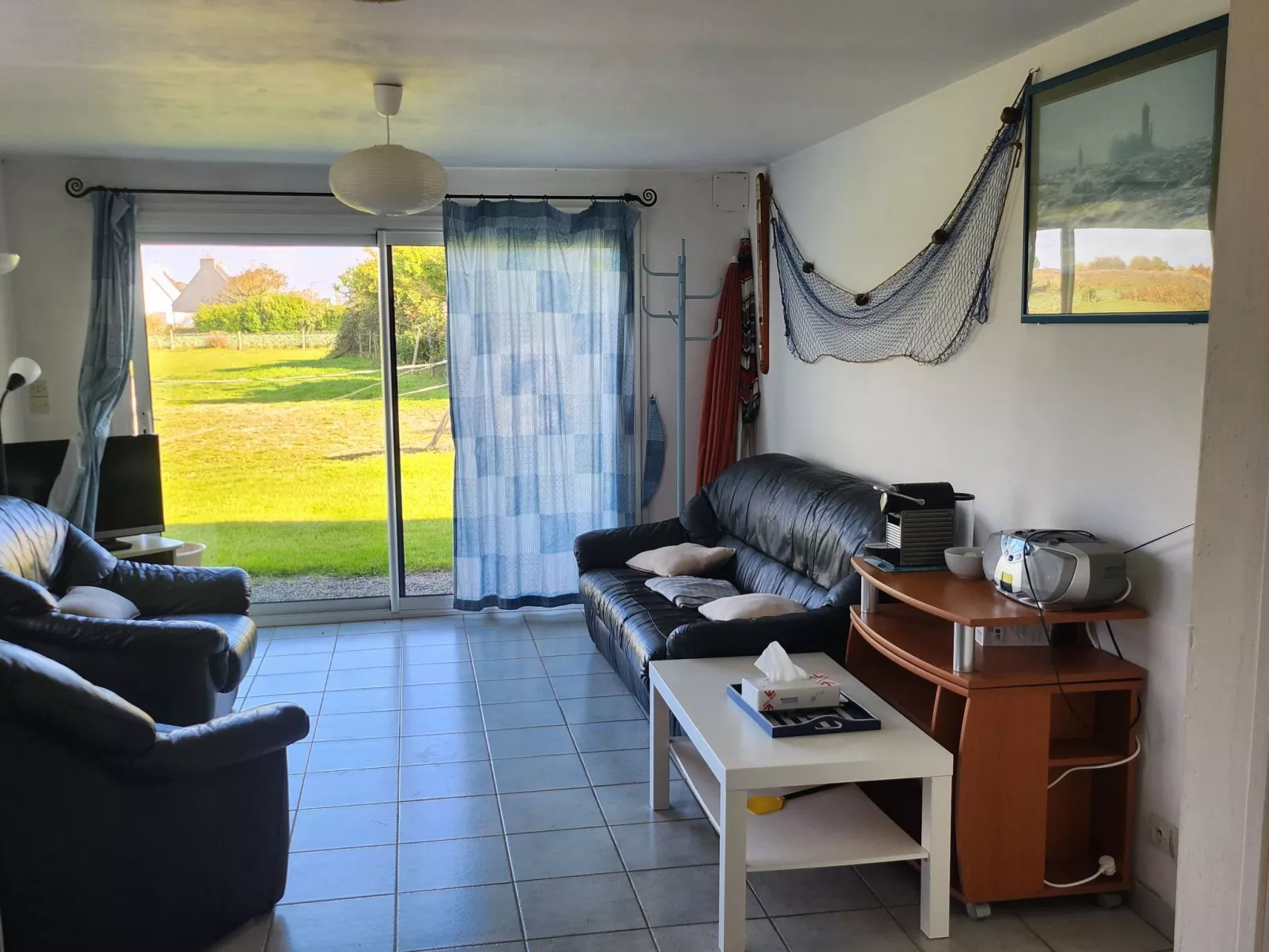 Mit Blick auf das Wasser-Binnen