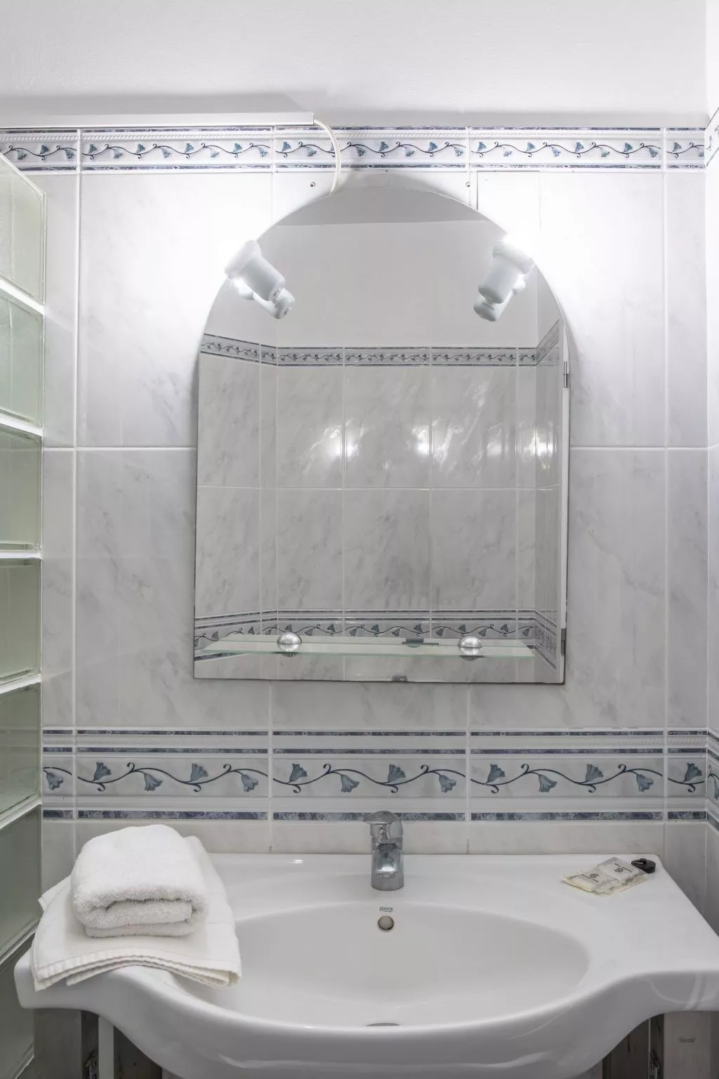 Für 3 Personen ca. 60 m&sup2; in São Martinho, Madeira (Südküste von Madeira)-Image-tags.info