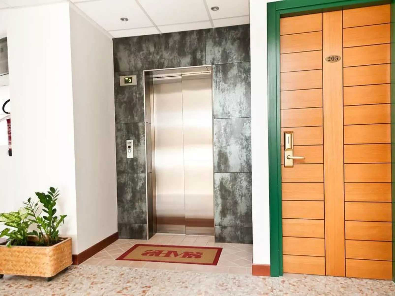 Wohnung mit Balkon-Binnen