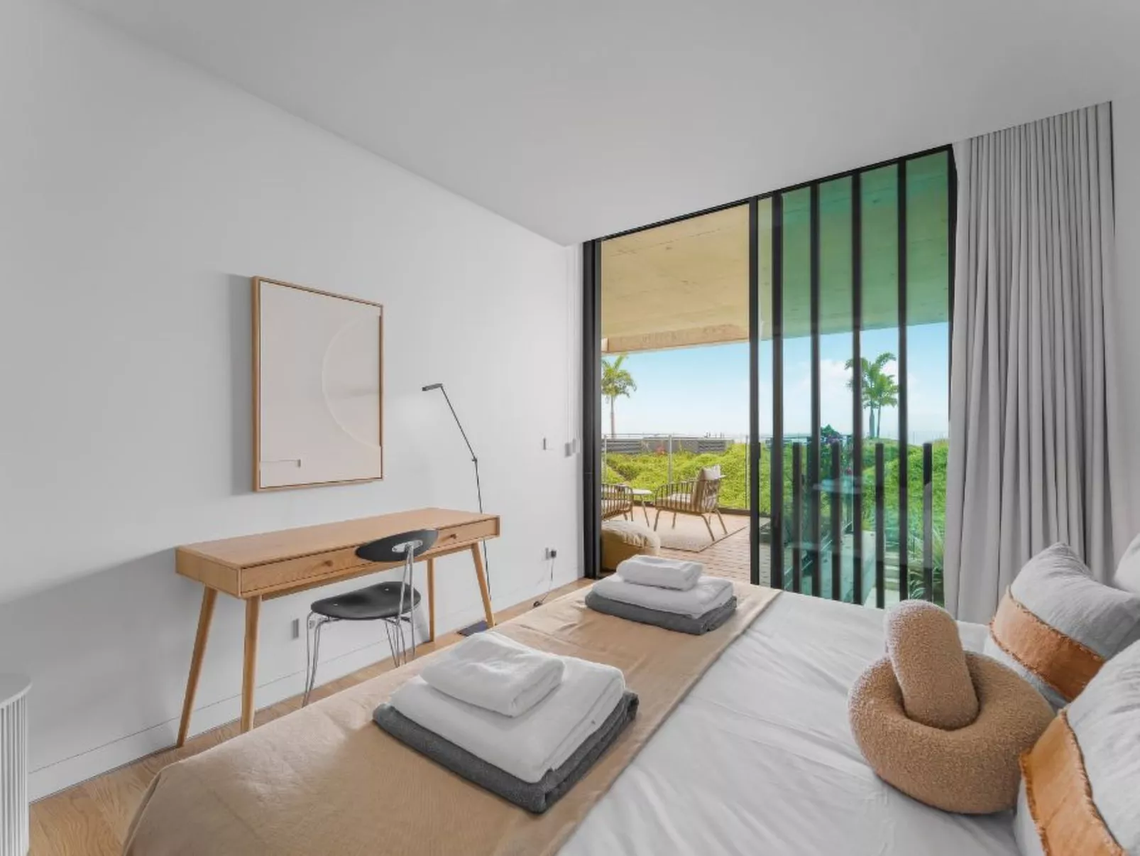 "Savoy Luxury Apart."-Image-tags.info