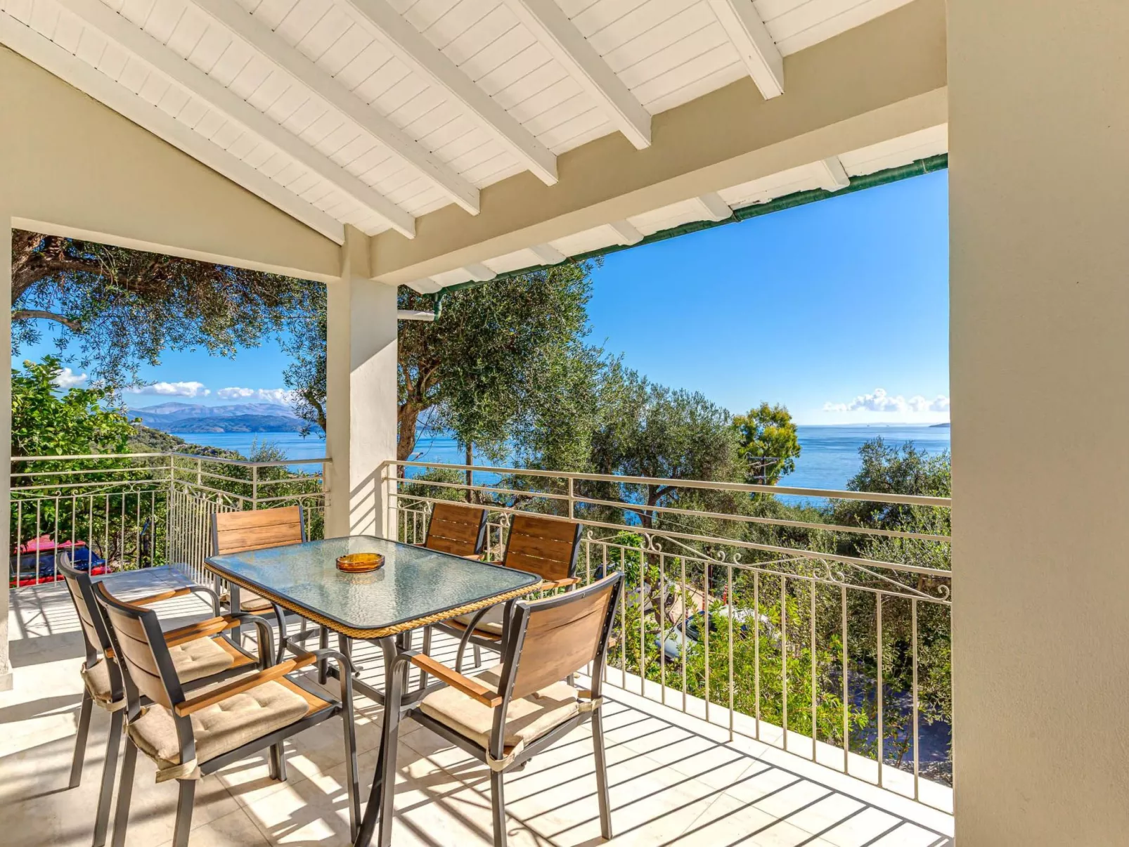 "Villa Nafsika"-Buiten