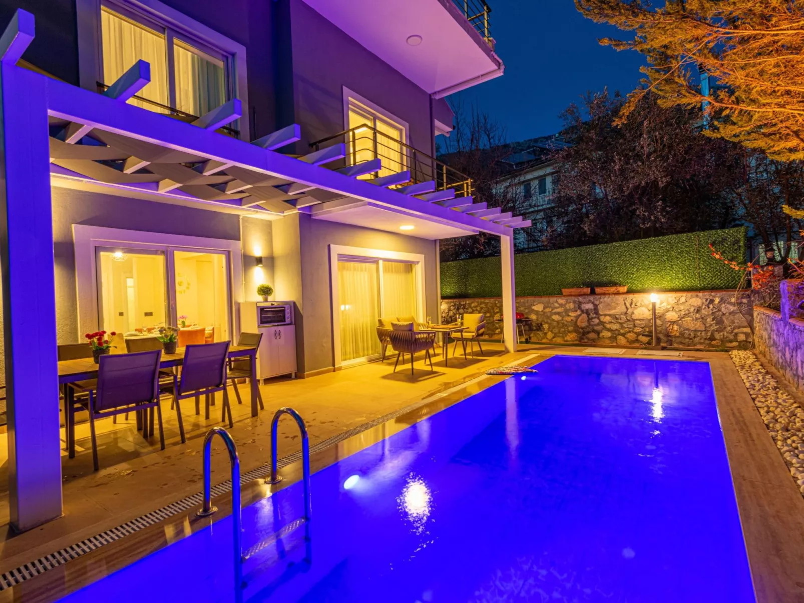 Große für Villa bis zu 9 Personen-Buiten