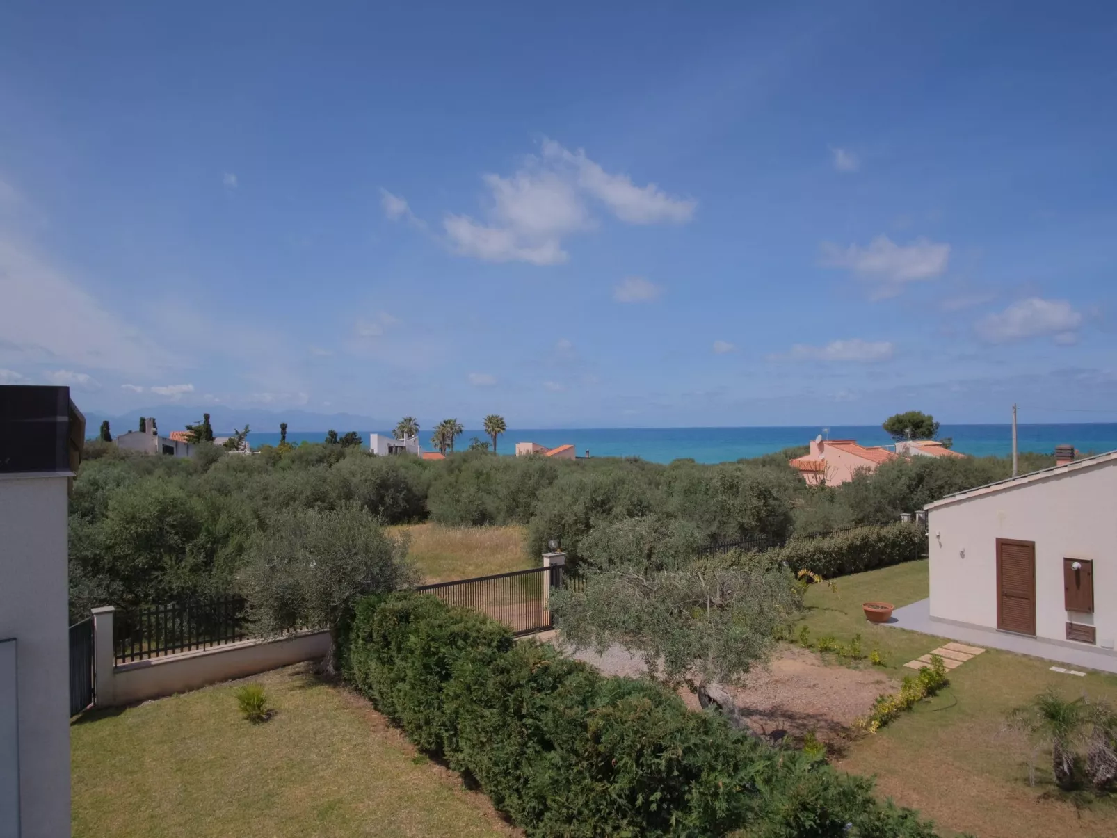 Villa of Wings-Buiten