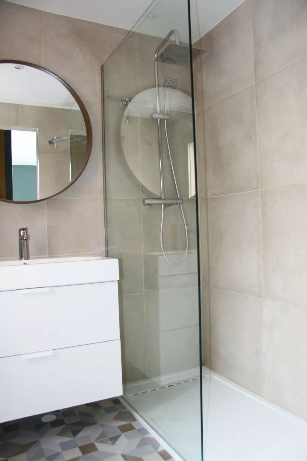 Mit Pool für 2 Personen und 4 Kinder-Binnen