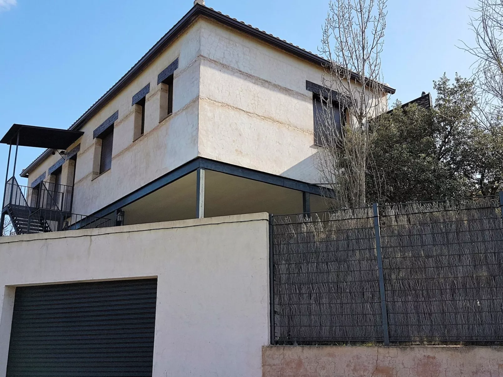 Mit privatem Pool-Buiten