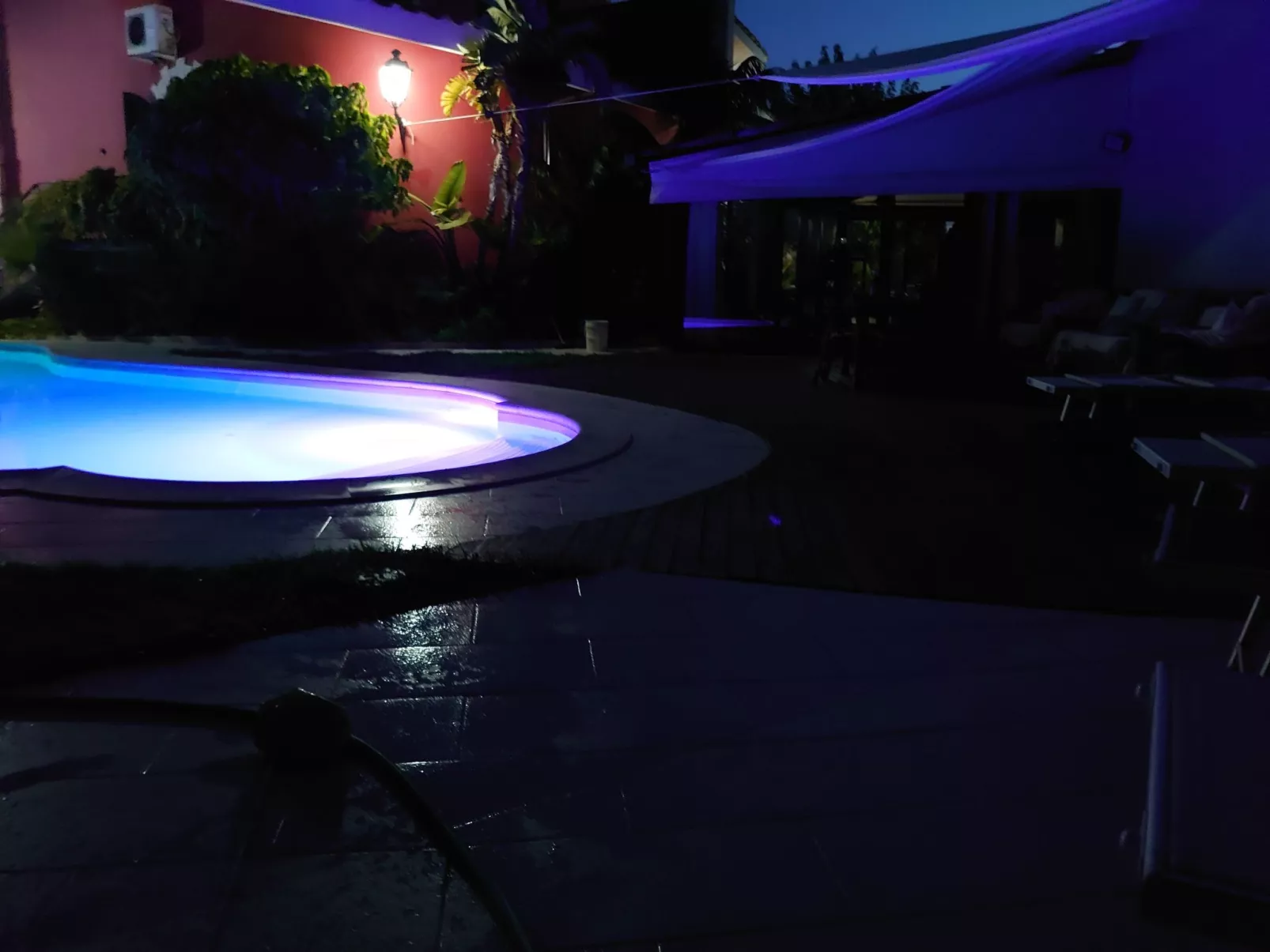 Villa Maya' Anwesen mit Infinity Pool-Image-tags.info