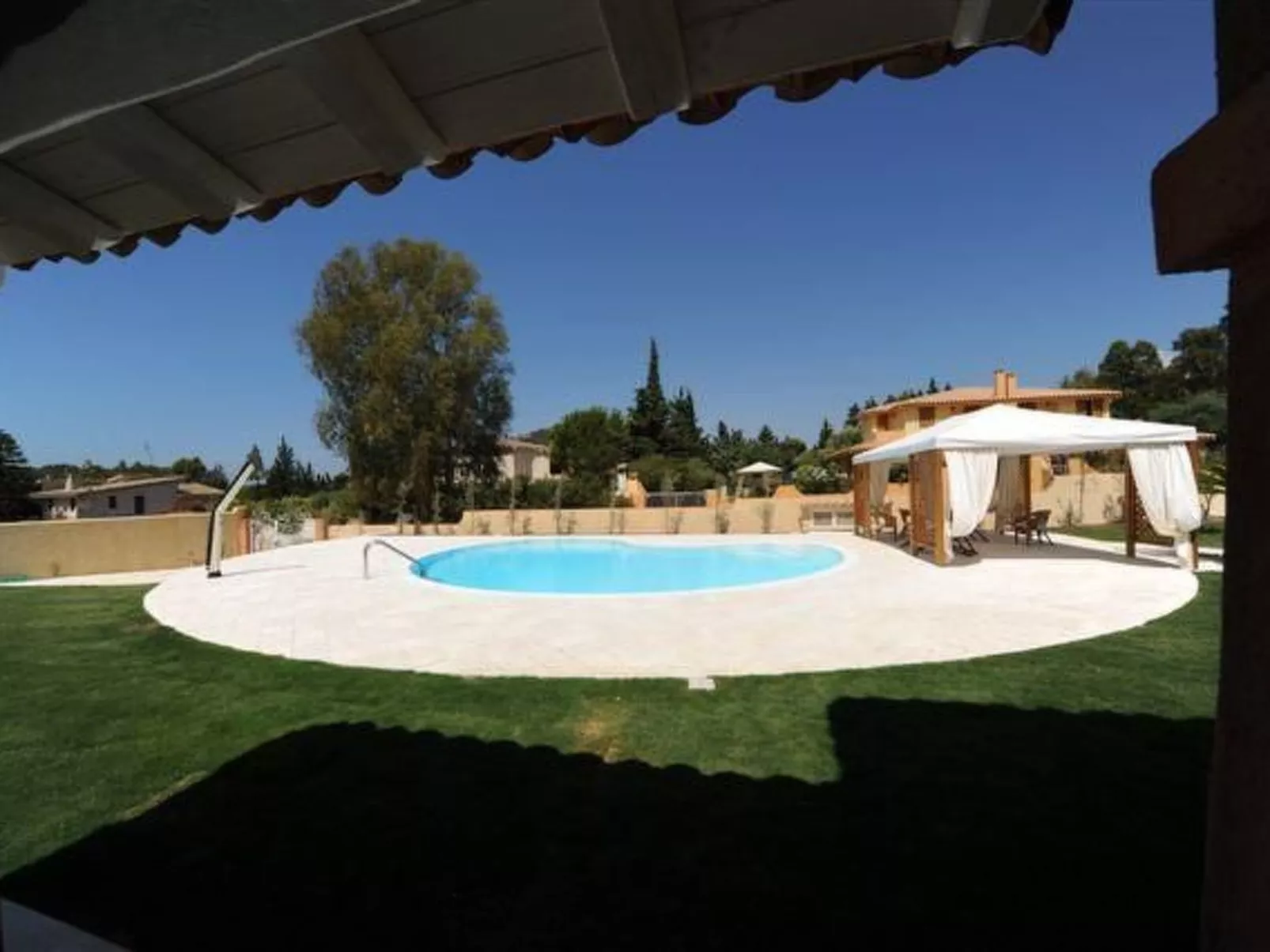 'Villa Sud' mit Balkon-Buiten