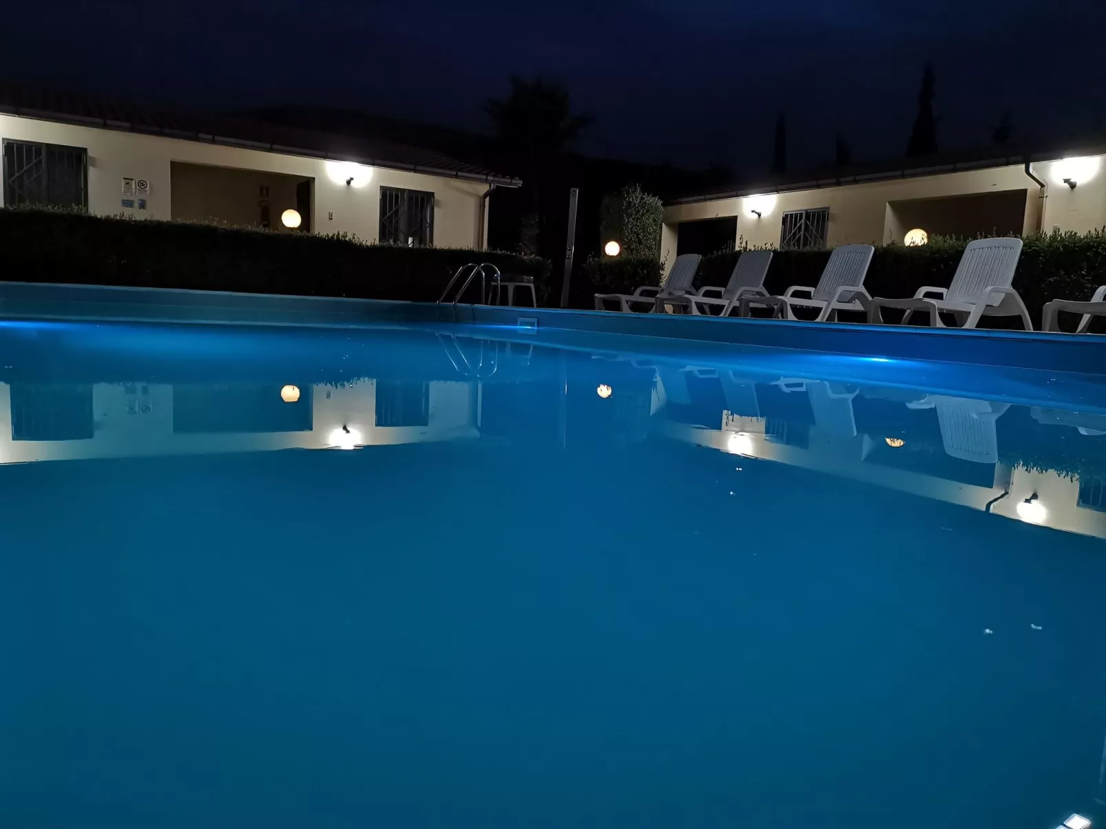 Wohnung 3 - Zwei-Zimmer-Wohnung-Buiten