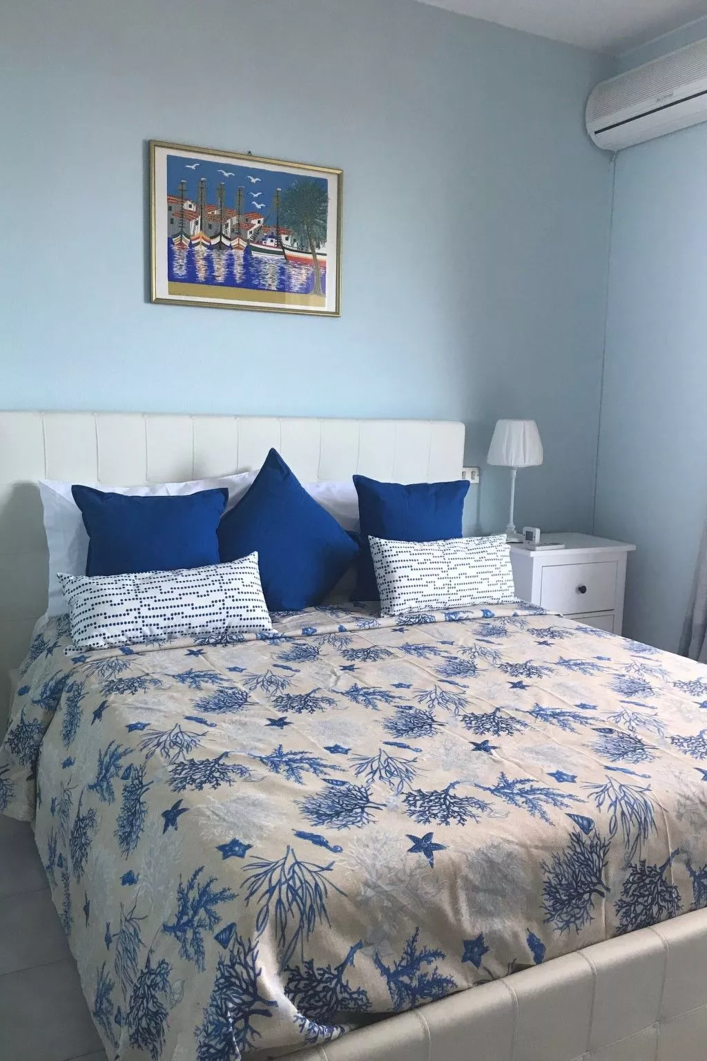 Mit Wasserblick-Binnen