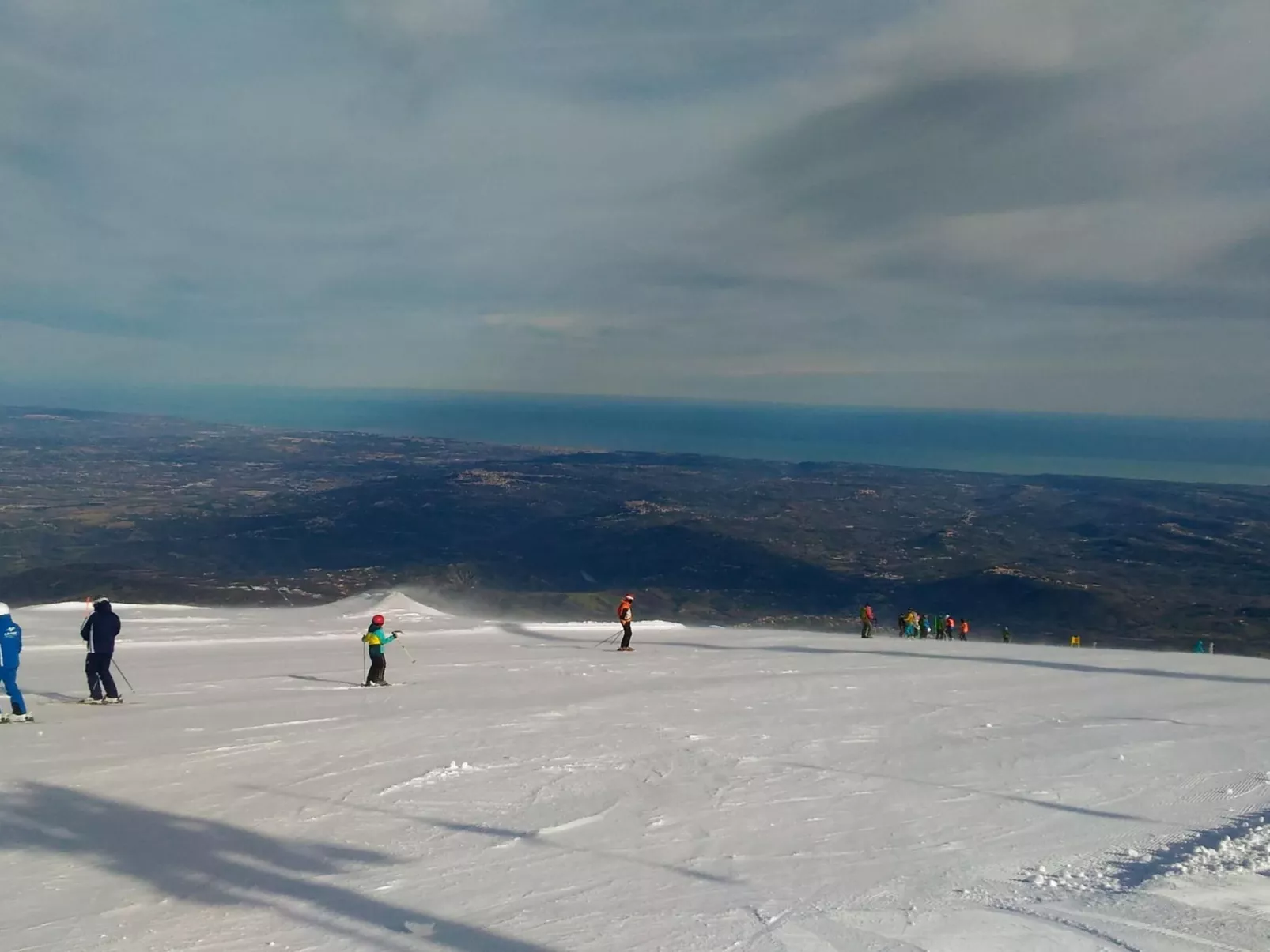 Charmante Wohnung mit Privatparkplatz-Buiten