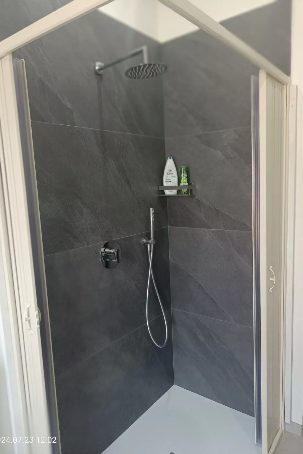 Lucà Wohnungen mit Bergblick-Image-tags.info