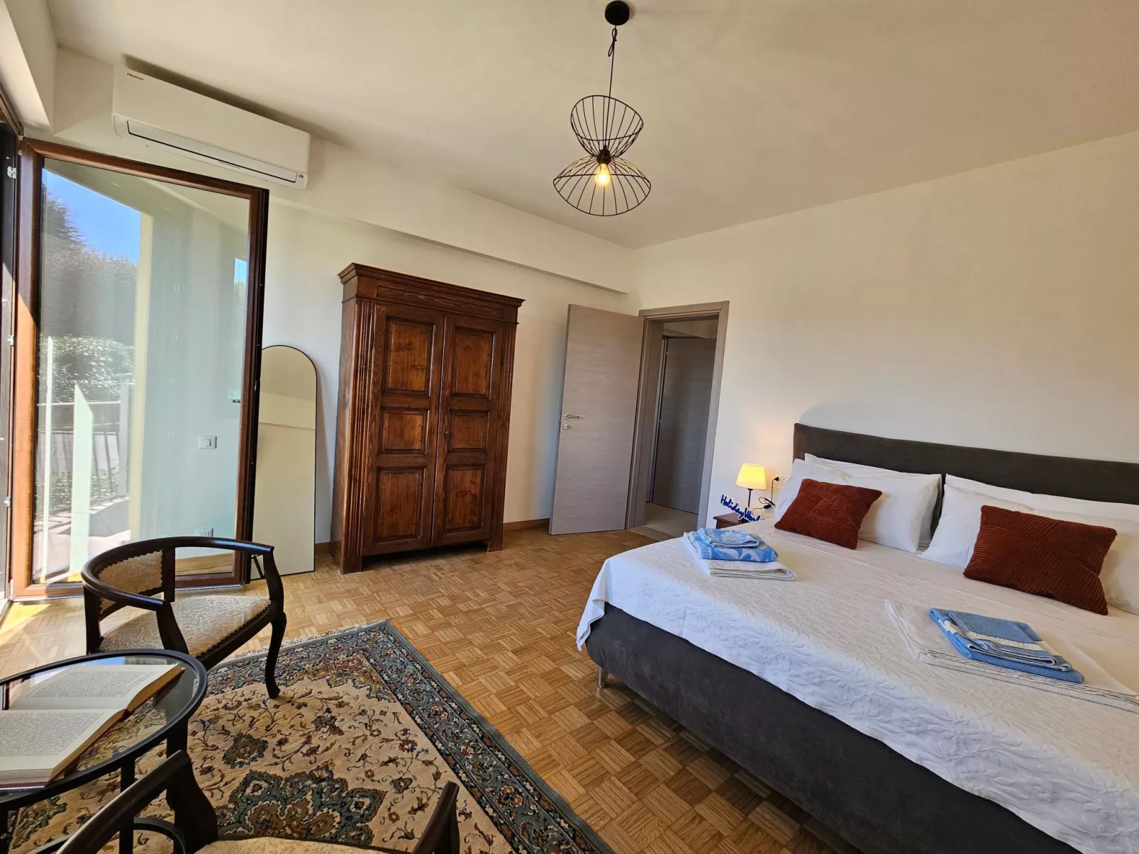 Zwischen Seen und Hügeln in Pina by Holiday World-Binnen