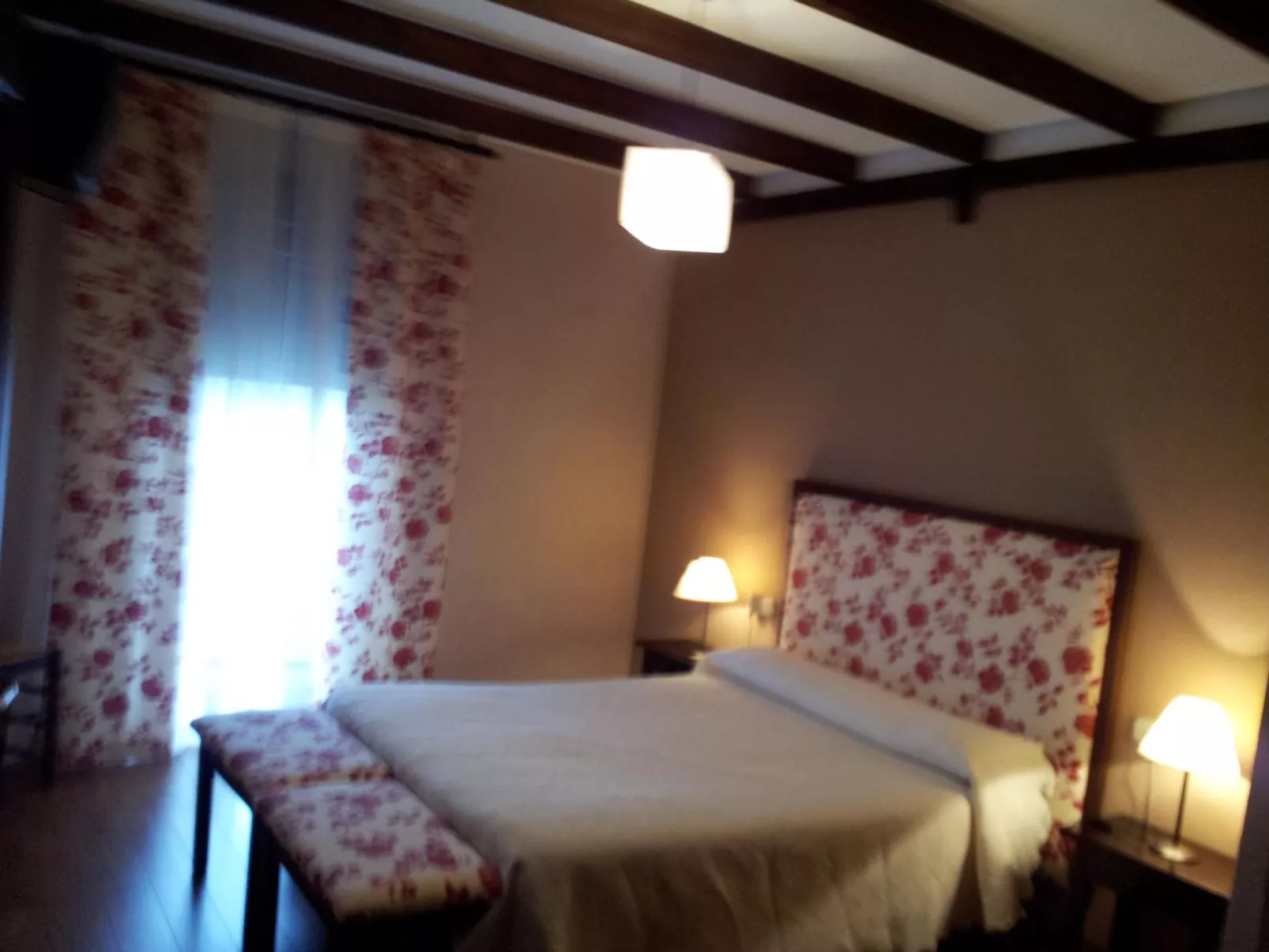 Wohnung in Sotoserrano mit Terrasse und Garten-Image-tags.info