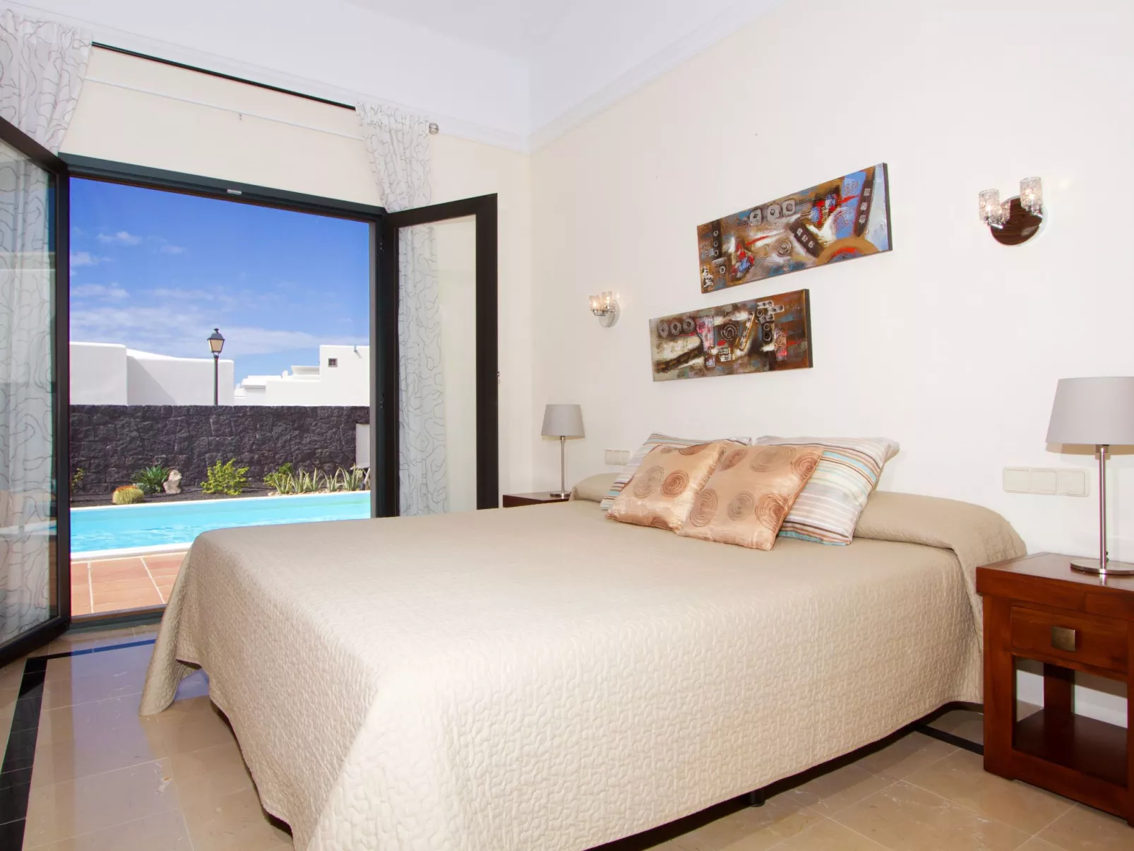 Charmantes Ferienhaus in Yaiza mit Privatem Pool-Binnen