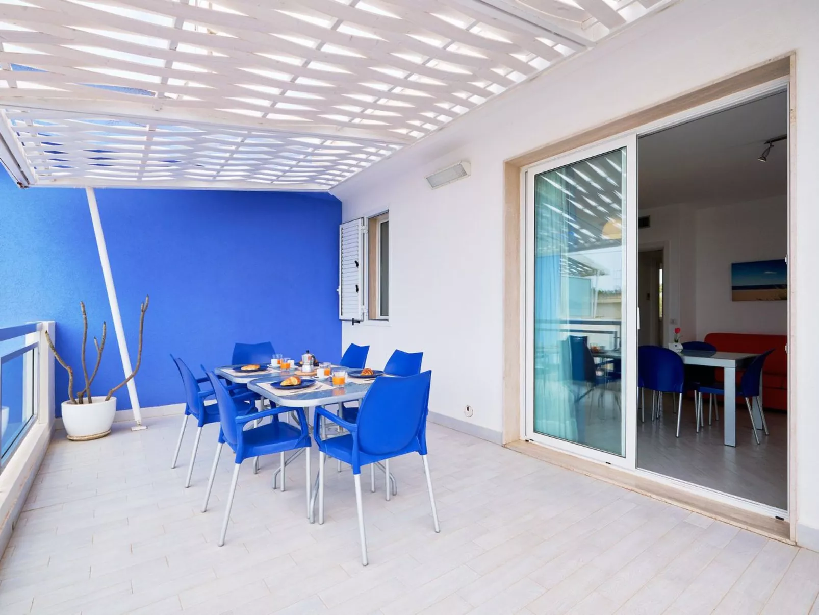 In Marina Di Ragusa mit Garten und Terrasse-Image-tags.info