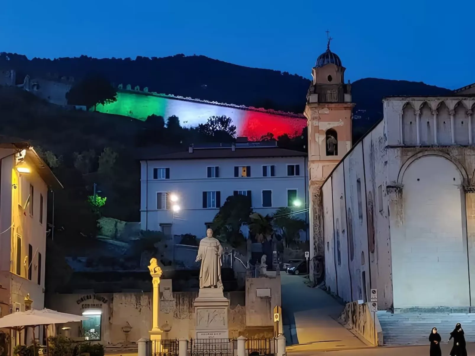 'Carducci 213-Buiten