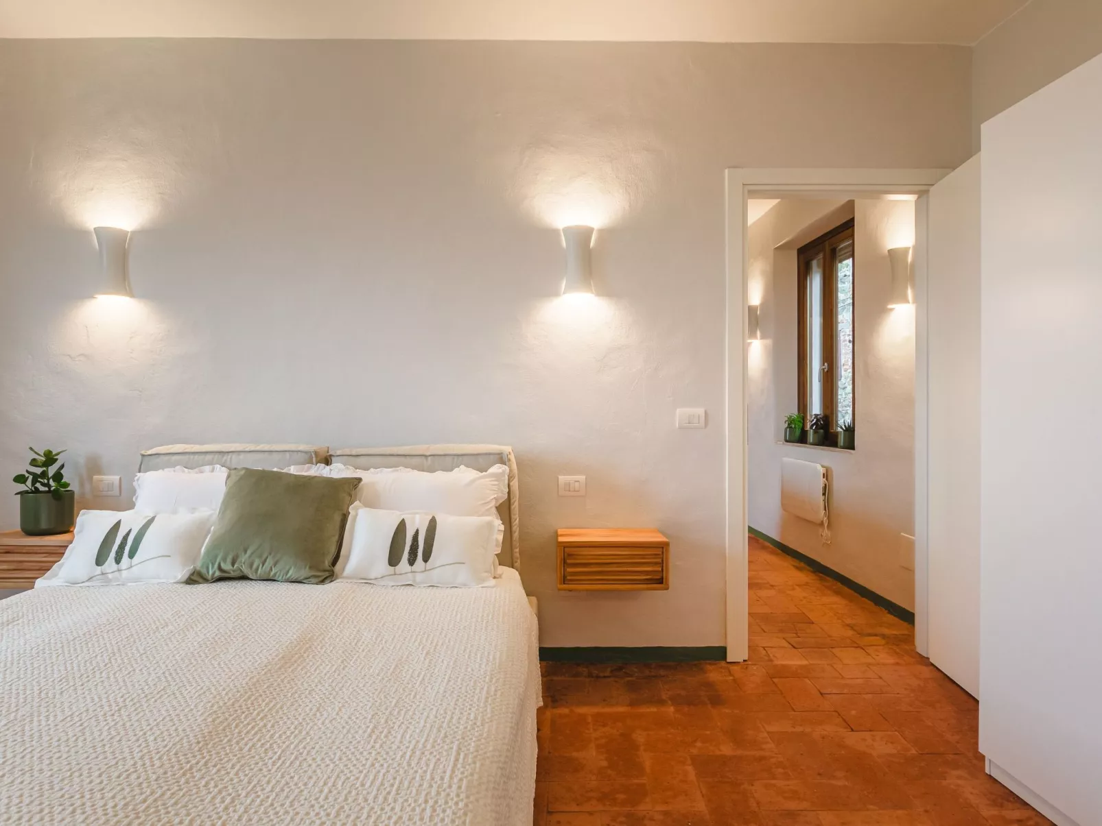 Mittelalterliche toskanische Unterkunft mit Aussicht und geräumigem Bad-Binnen