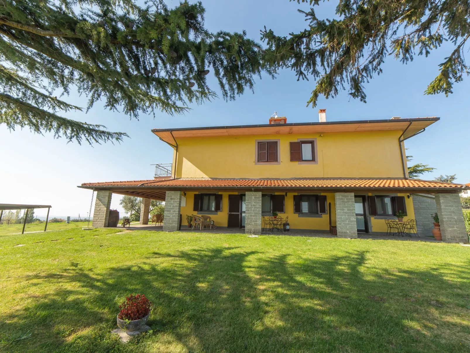 Wohnung 'Sunflower' mit Privatparkplatz-Buiten