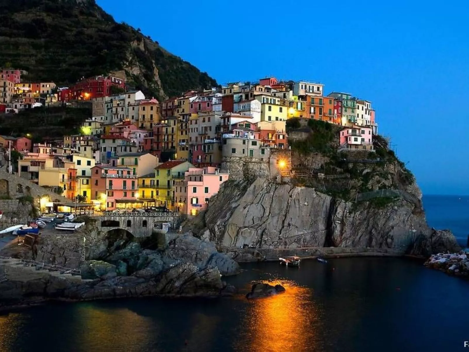 Mobilheim auf einem Campingplatz in der Nähe des Meeres und von Pisa-Buiten