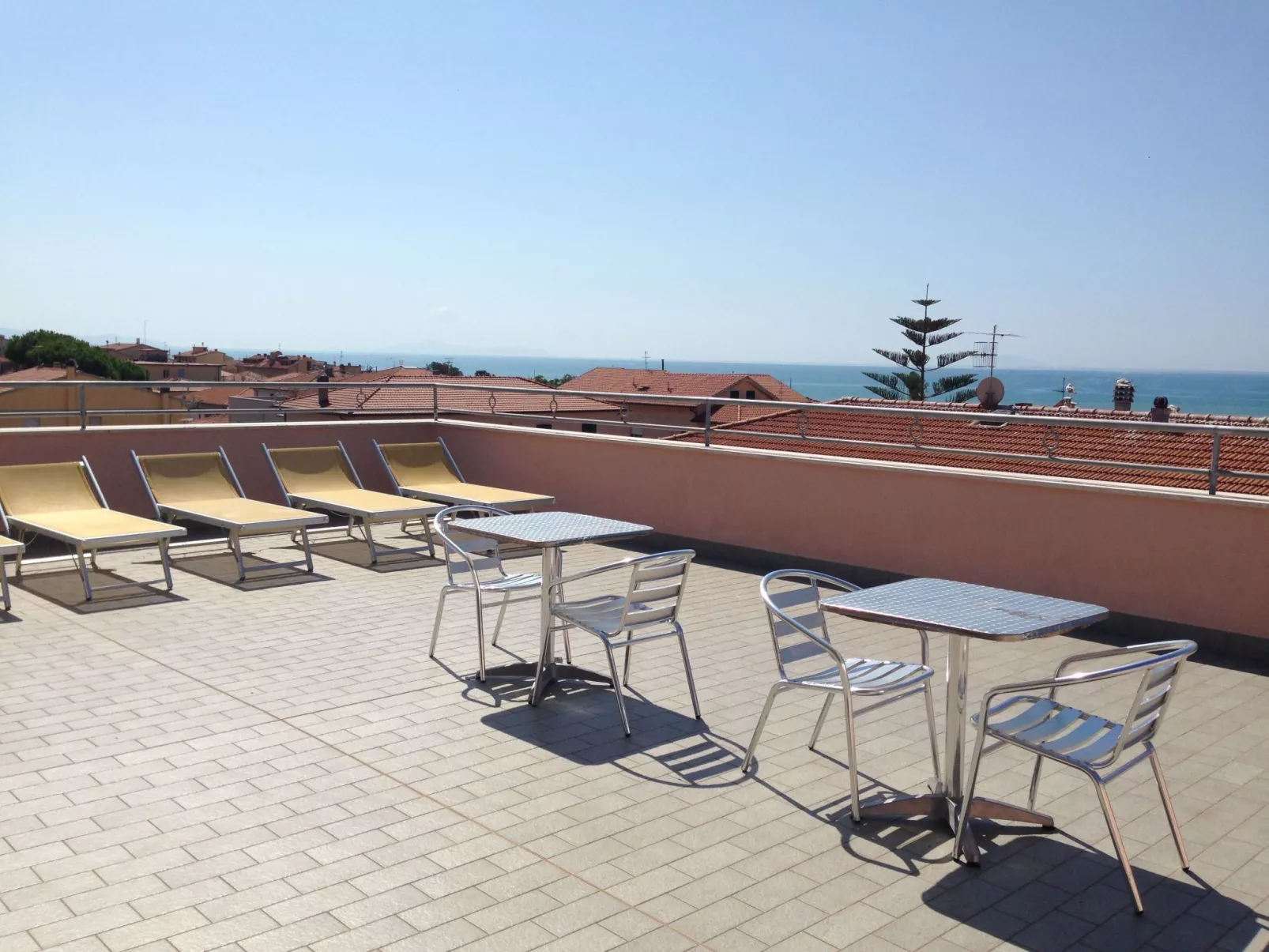 Helle Wohnung in Castiglione Della Pescaia-Image-tags.info