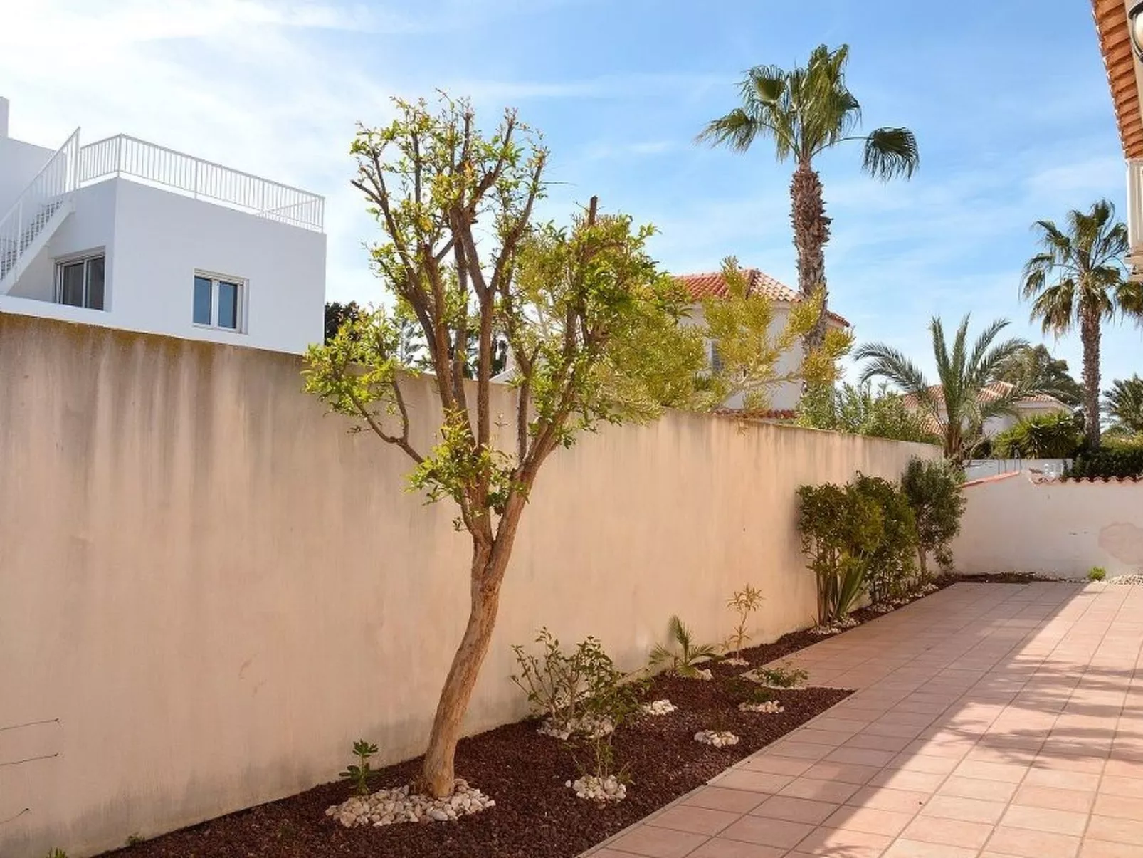 Villa 26-Image-tags.info