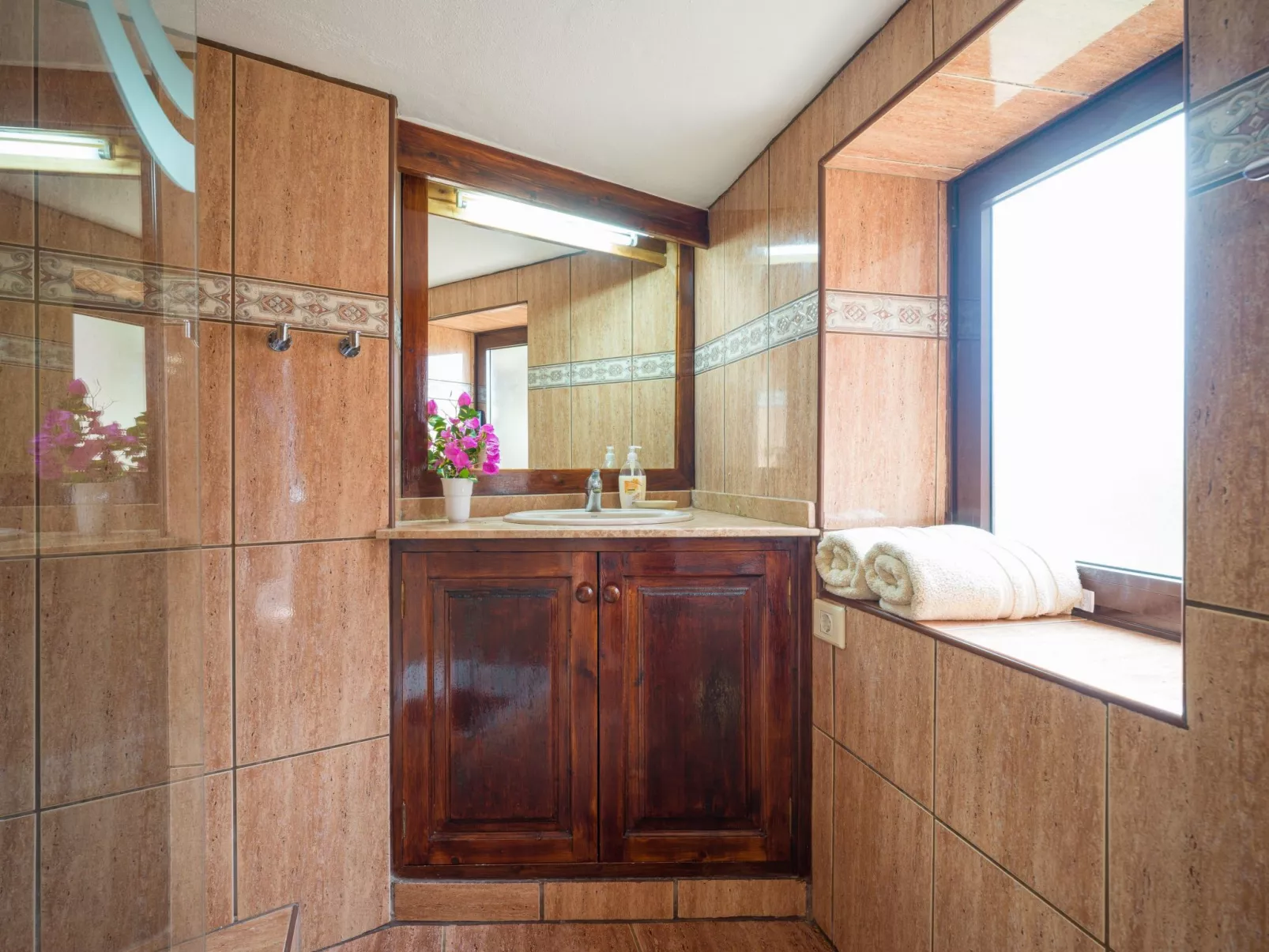 Finca "Castillo Bentley" Schlafen in einer vulkanischen Höhle-Binnen