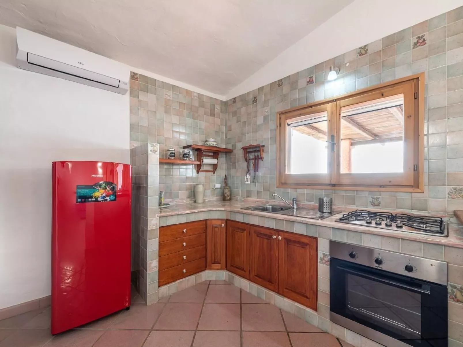 Wohnung in Torre Delle Stelle mit Terrasse und Grill, nah am Strand-Image-tags.info